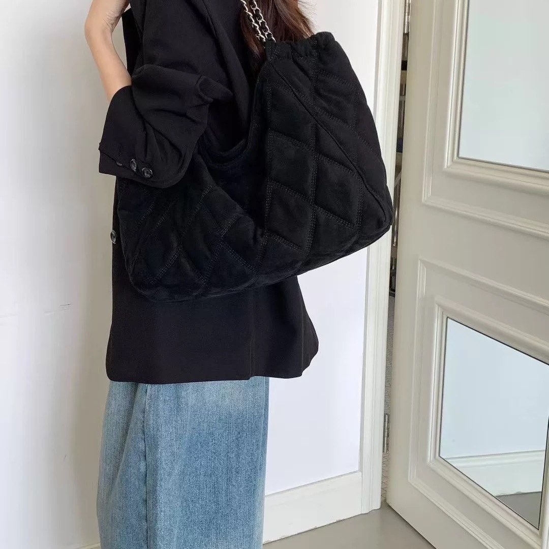 慵懶風麂皮鍊條肩背包