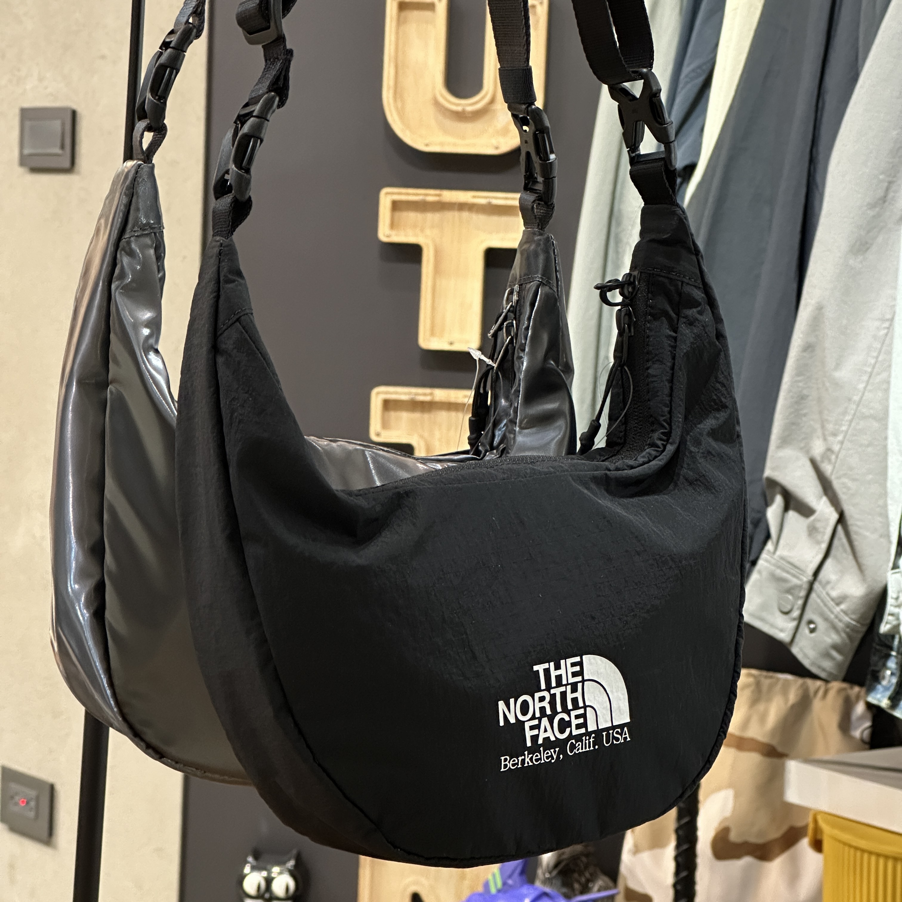 【現貨】The north face WL HOBO BAG MINI 北臉 流浪包 側背包 NN2PR18