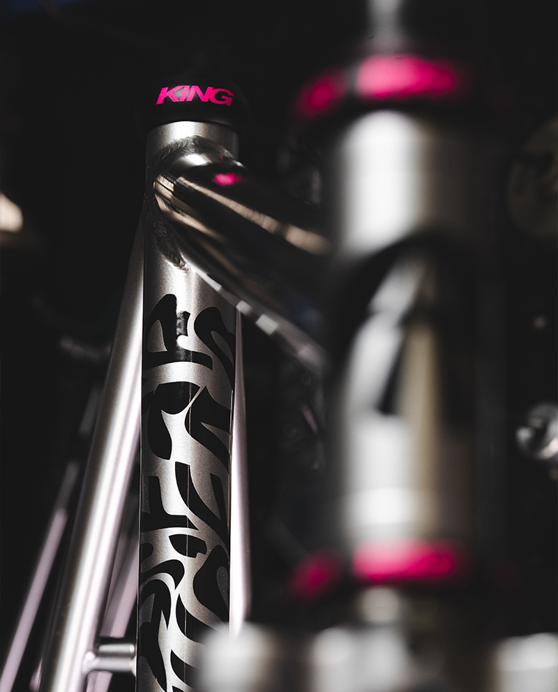 Affinity x Faithgear Lo Pro 聯名限量車架組- Cyber Noir