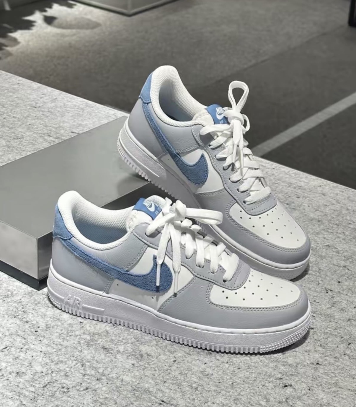 NIKE AIR FORCE 灰藍