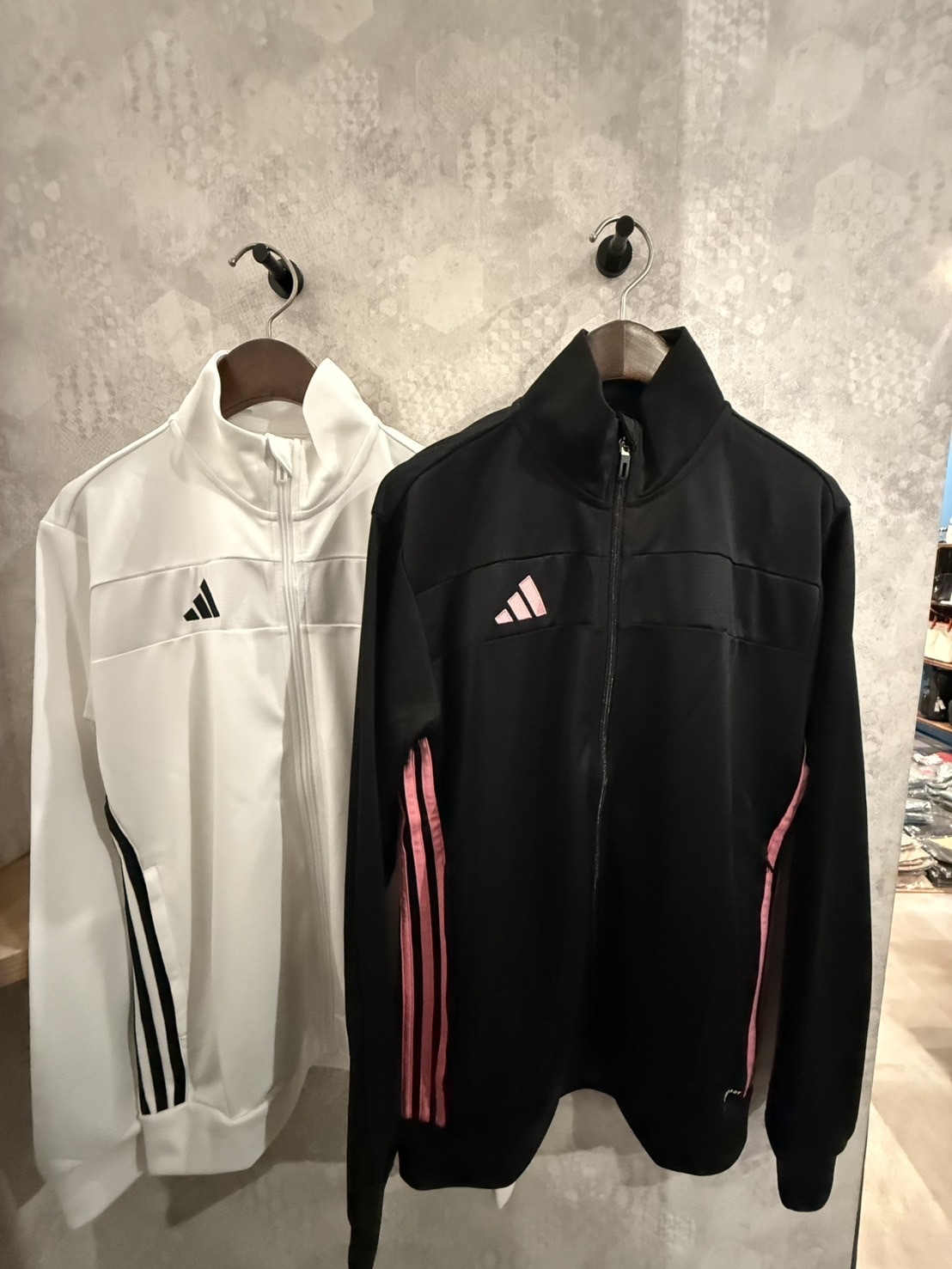 Adidas 愛迪達 三線標 運動外套 立領外套