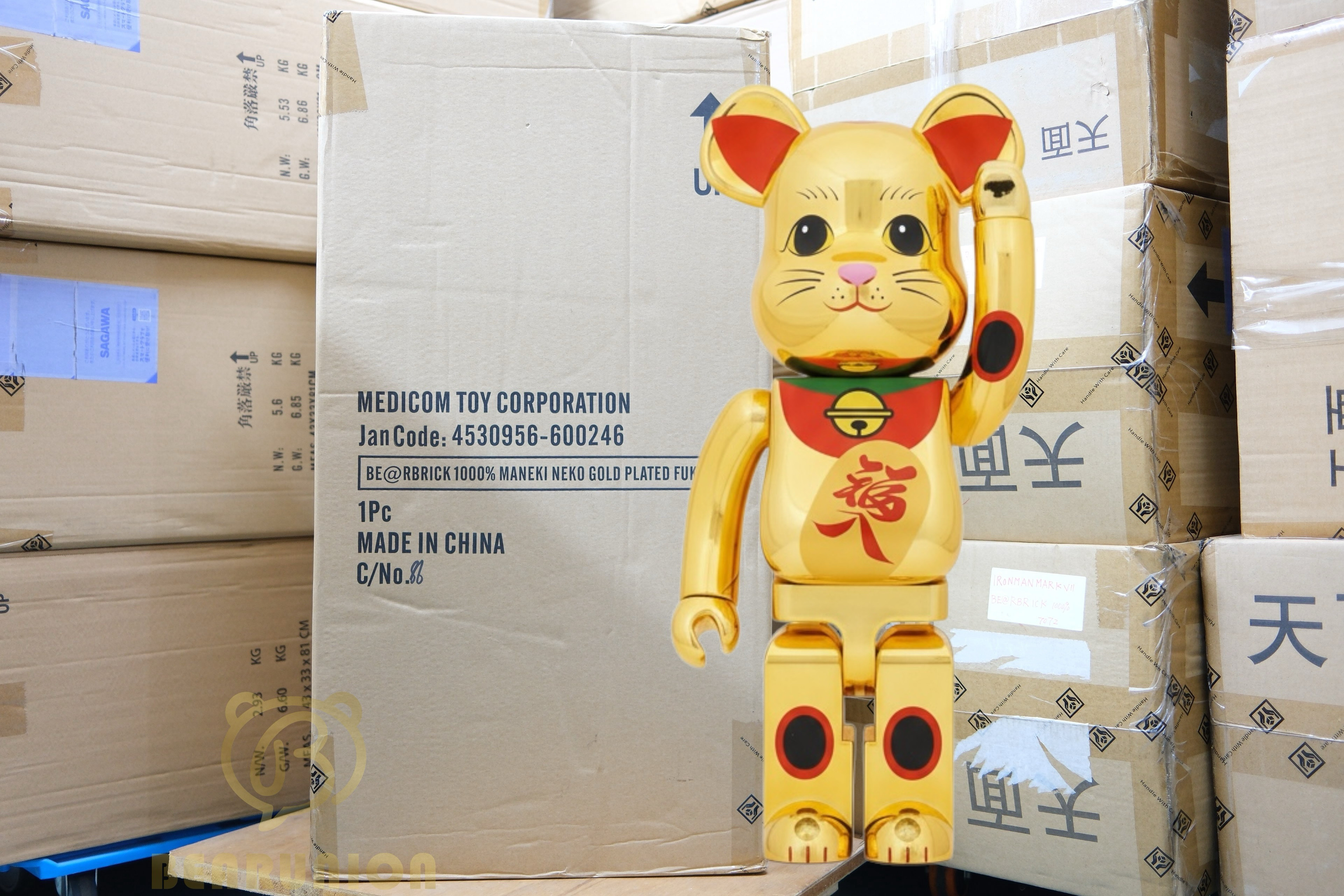 🥇現貨🥇Bearbrick 1000% 招き猫 福入 金メッキ