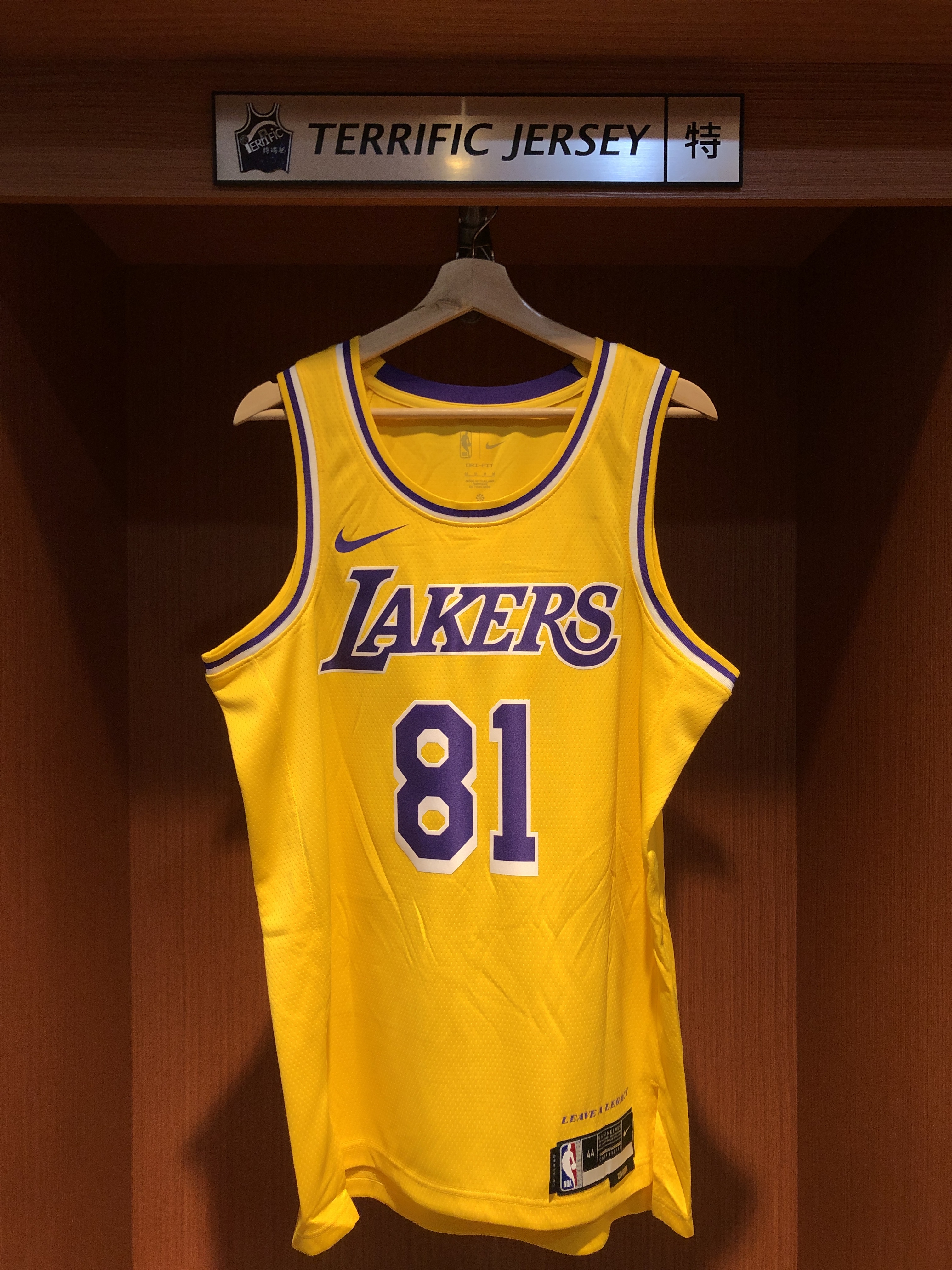 NBA球衣 Chaewon #81 LE SSERAFIM 洛杉磯湖人黃 Icon Nike Swingman 球迷版 熱轉印 全新