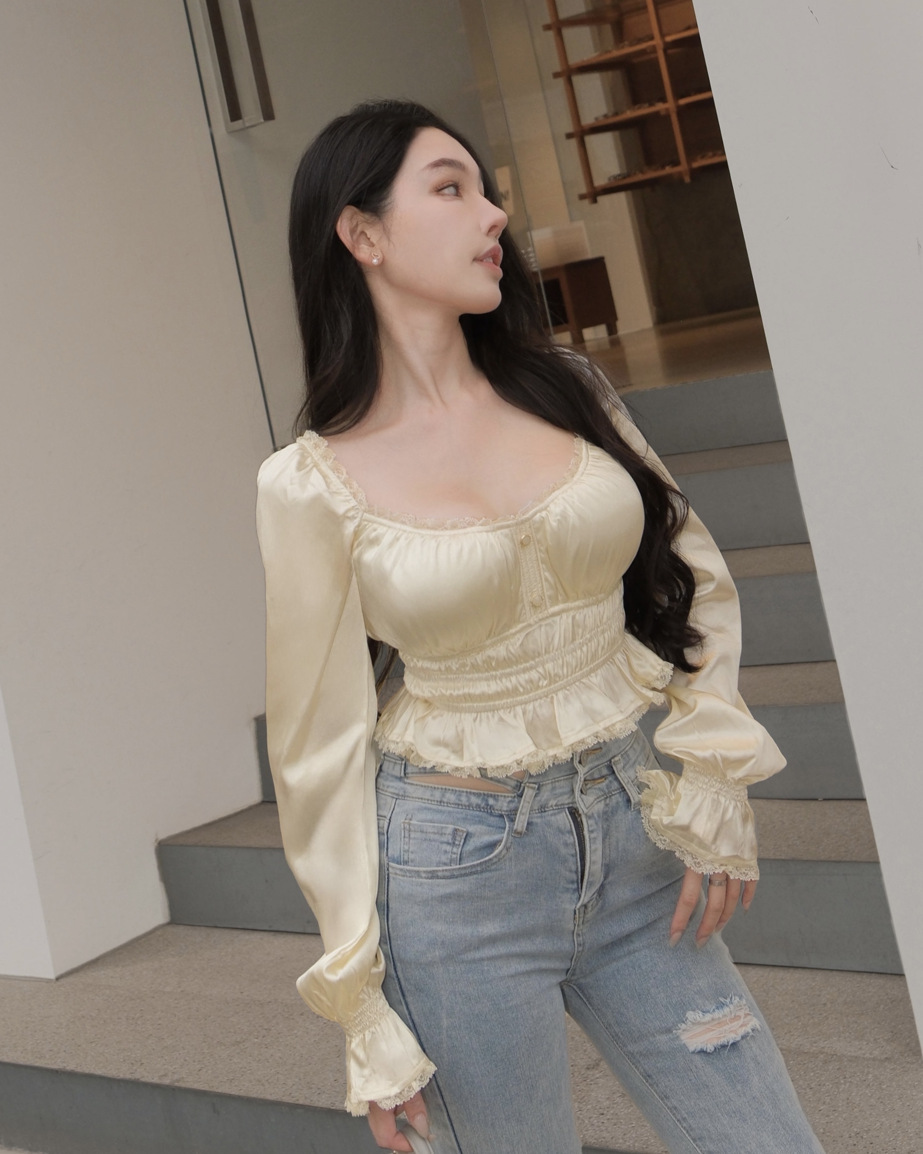 訂製-甜美柔光緞面抓皺長袖上衣