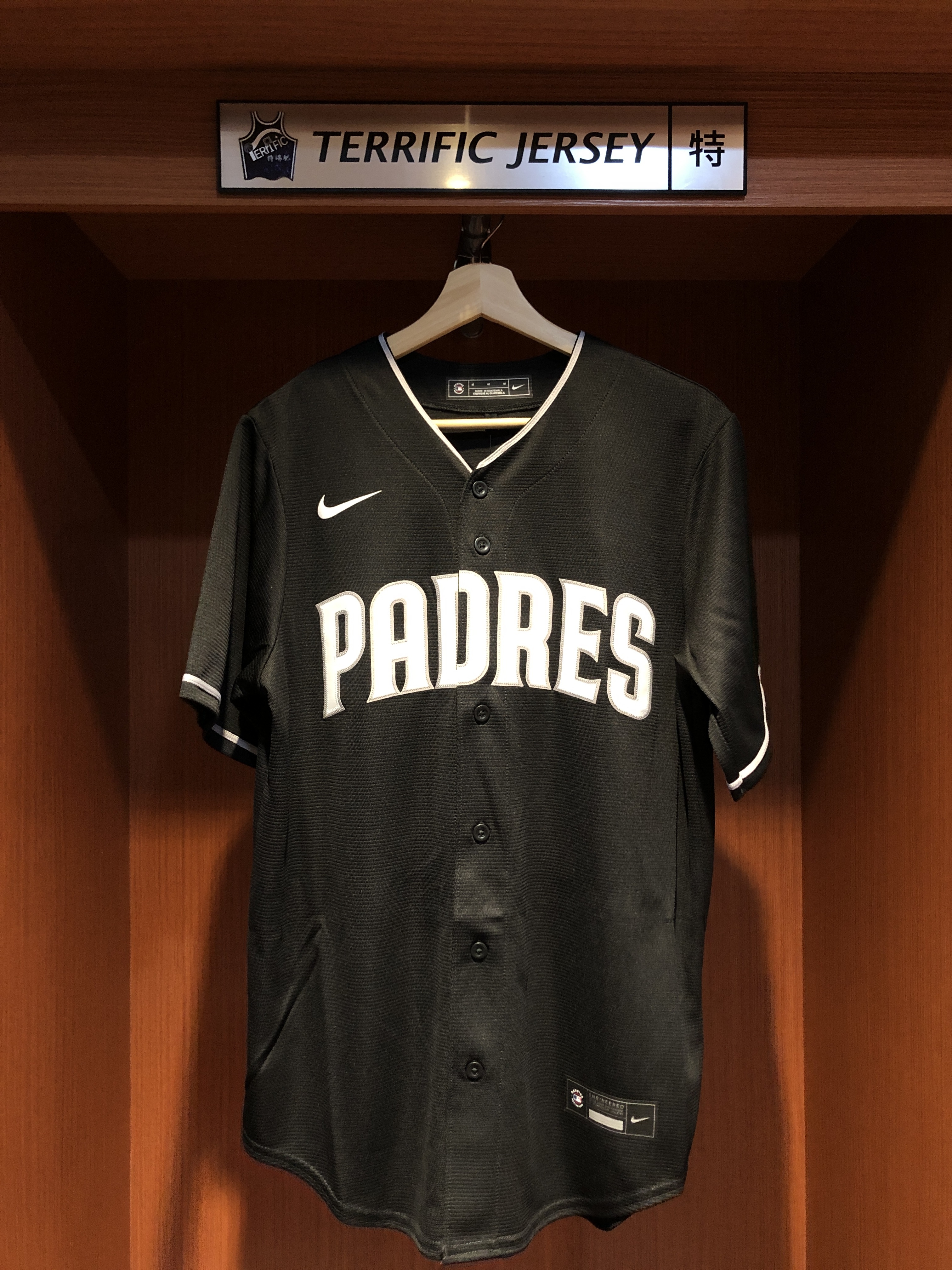 MLB球衣 Fernando Tatis Jr. 聖地牙哥教士黑 Light Out Nike Replica Player Name Jersey 球迷版 熱轉印 全新