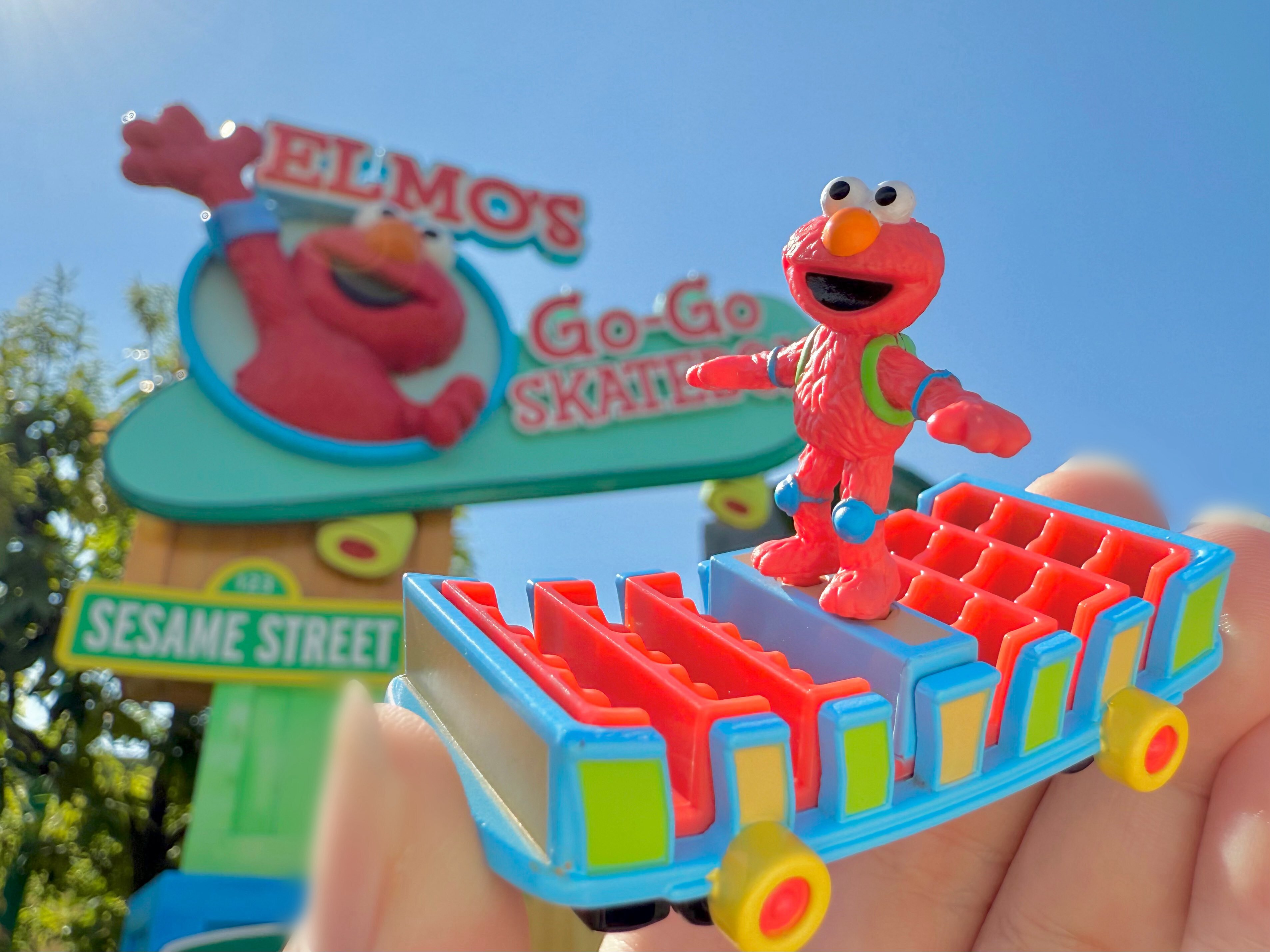 USJ 芝麻街ELMO TOMICA ELMO'S GOGO SKATEBOARD 車仔SESAME STREET
