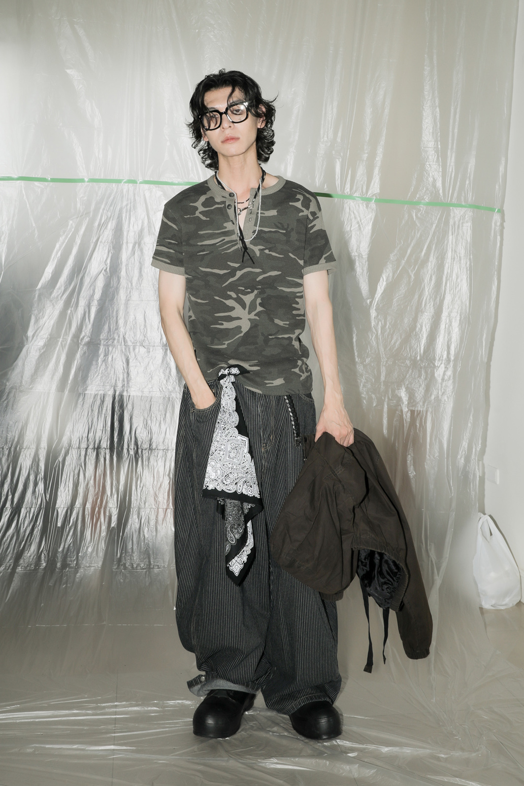 Waffle Camo Henley Neck Tee #上衣