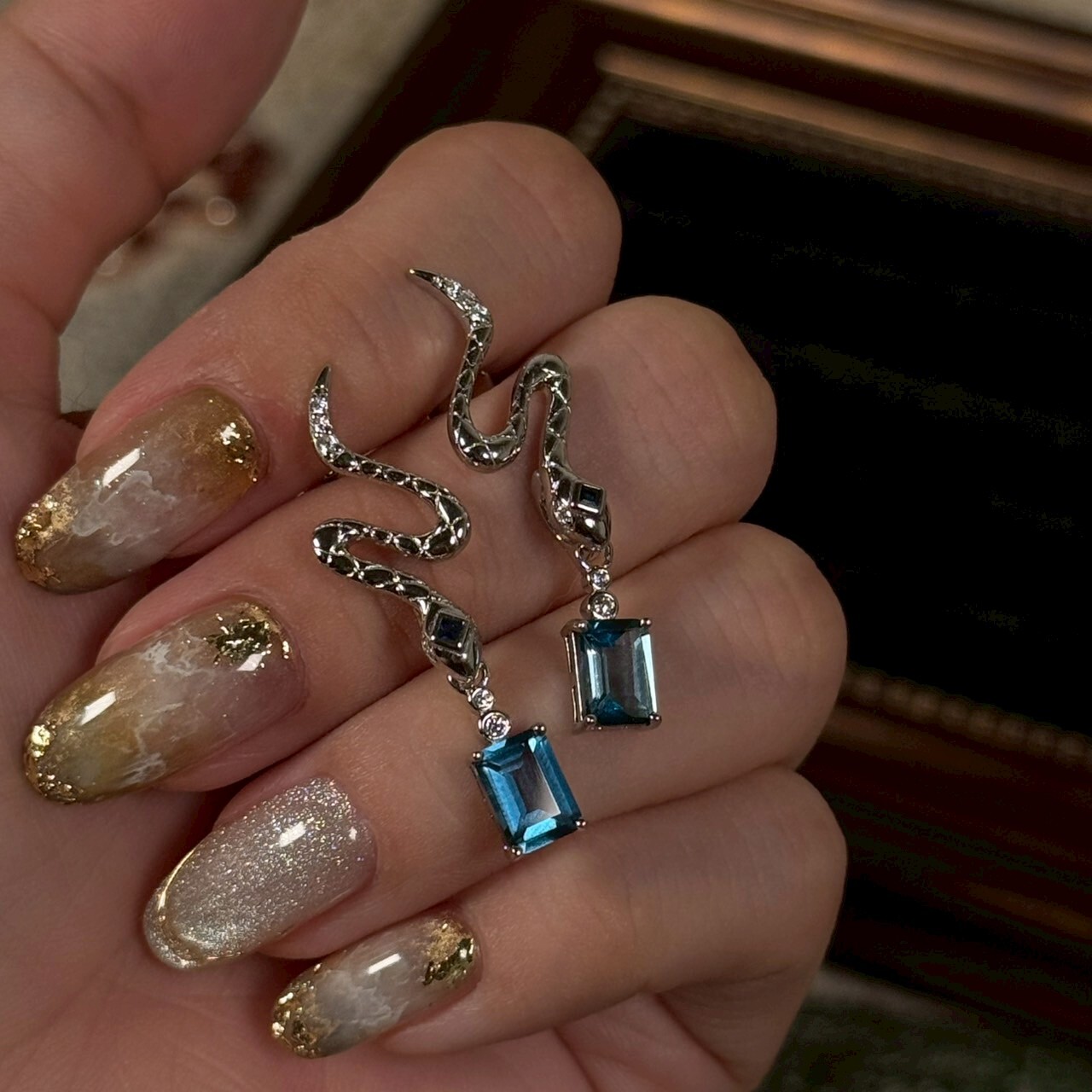 倫敦藍托帕耳環