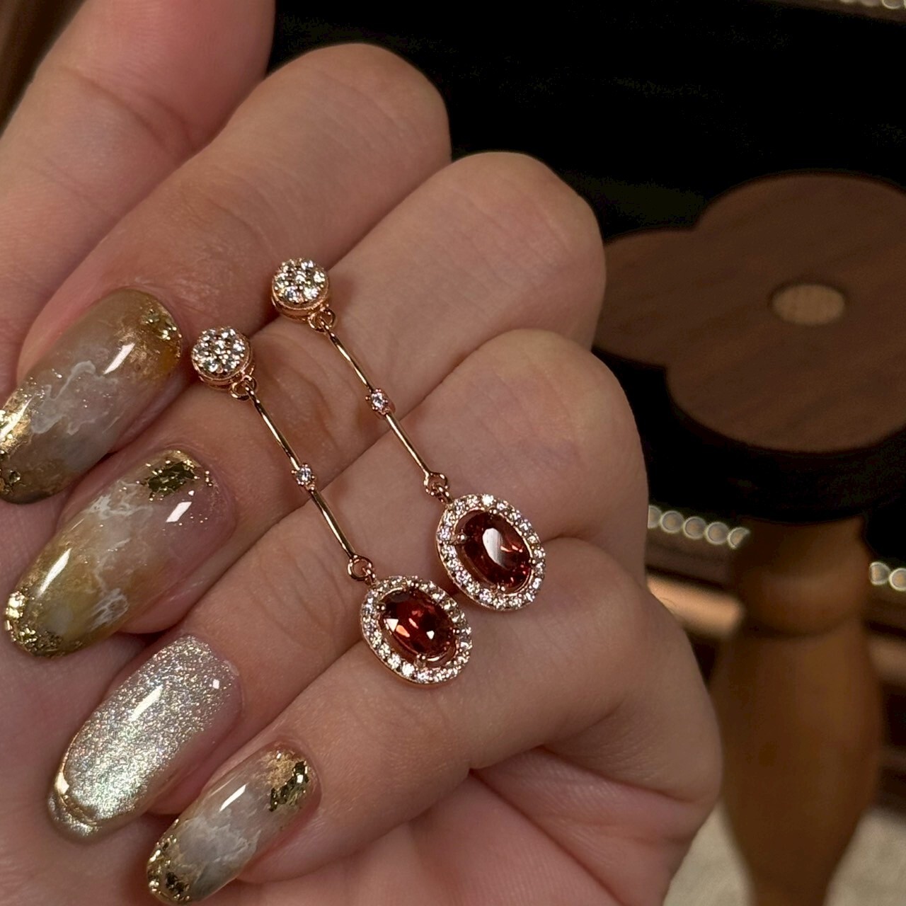 馬拉亞石榴石耳環