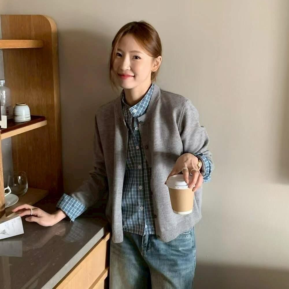 【氣質小文青拼接格紋針織假2件上衣】(現貨)