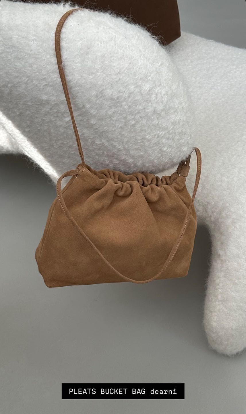 DN5006 抽繩麂皮單肩包