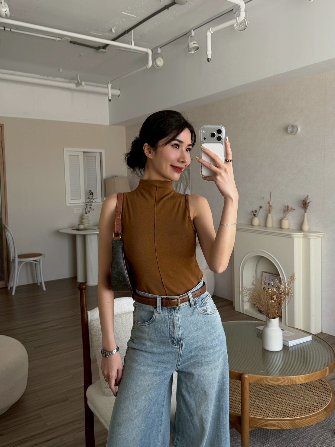 柔軟高領前中線背心