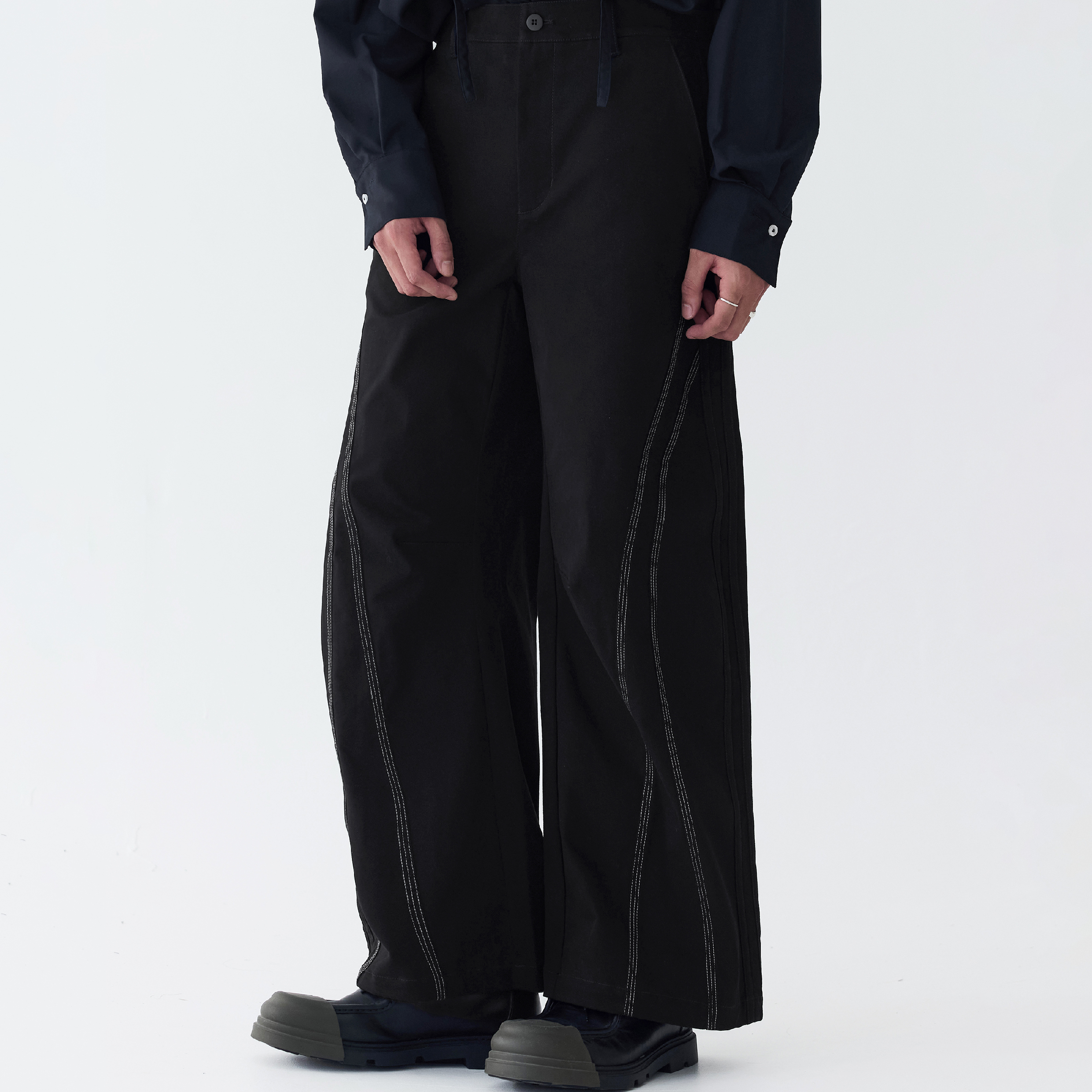 MELSIGN Clash Curved Pants