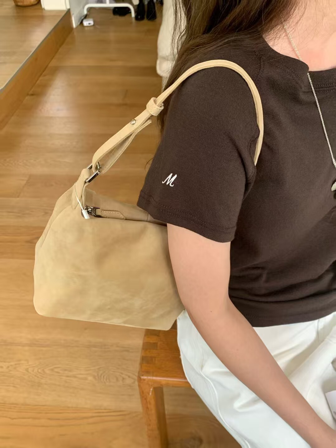 LN5013 麂皮四角腋下包 *牛皮*