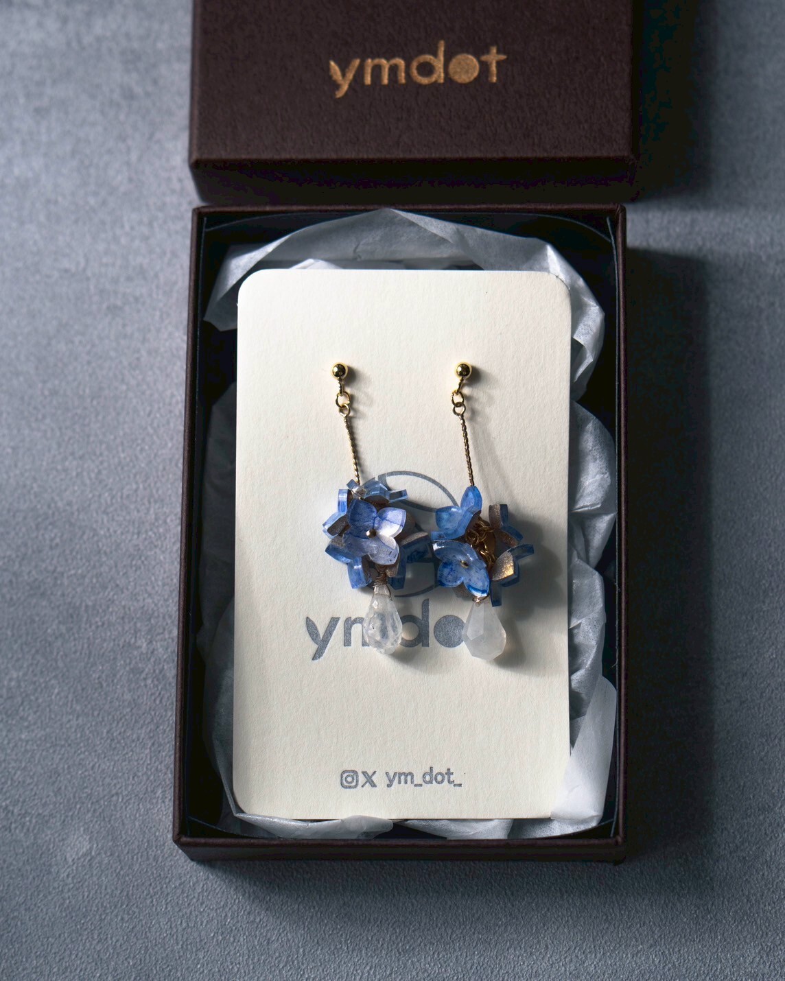 [ymdot] 雨滴與繡球花 | NO.10 耳針