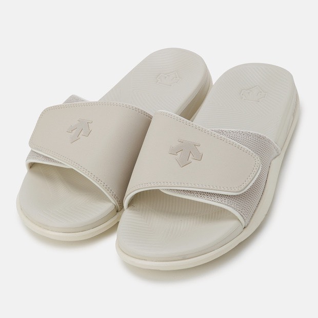 DESCENTE 迪桑特 小LOGO 男女情侶拖鞋 魔鬼氈 米白