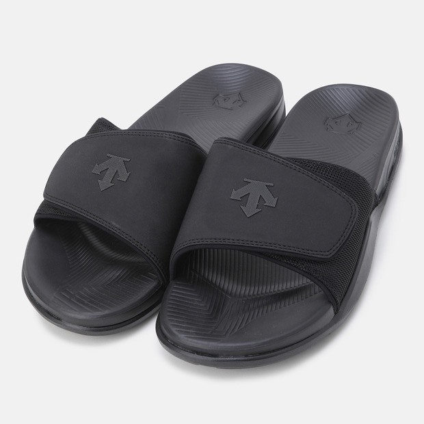 DESCENTE 迪桑特 小LOGO 男女情侶拖鞋 魔鬼氈 黑色