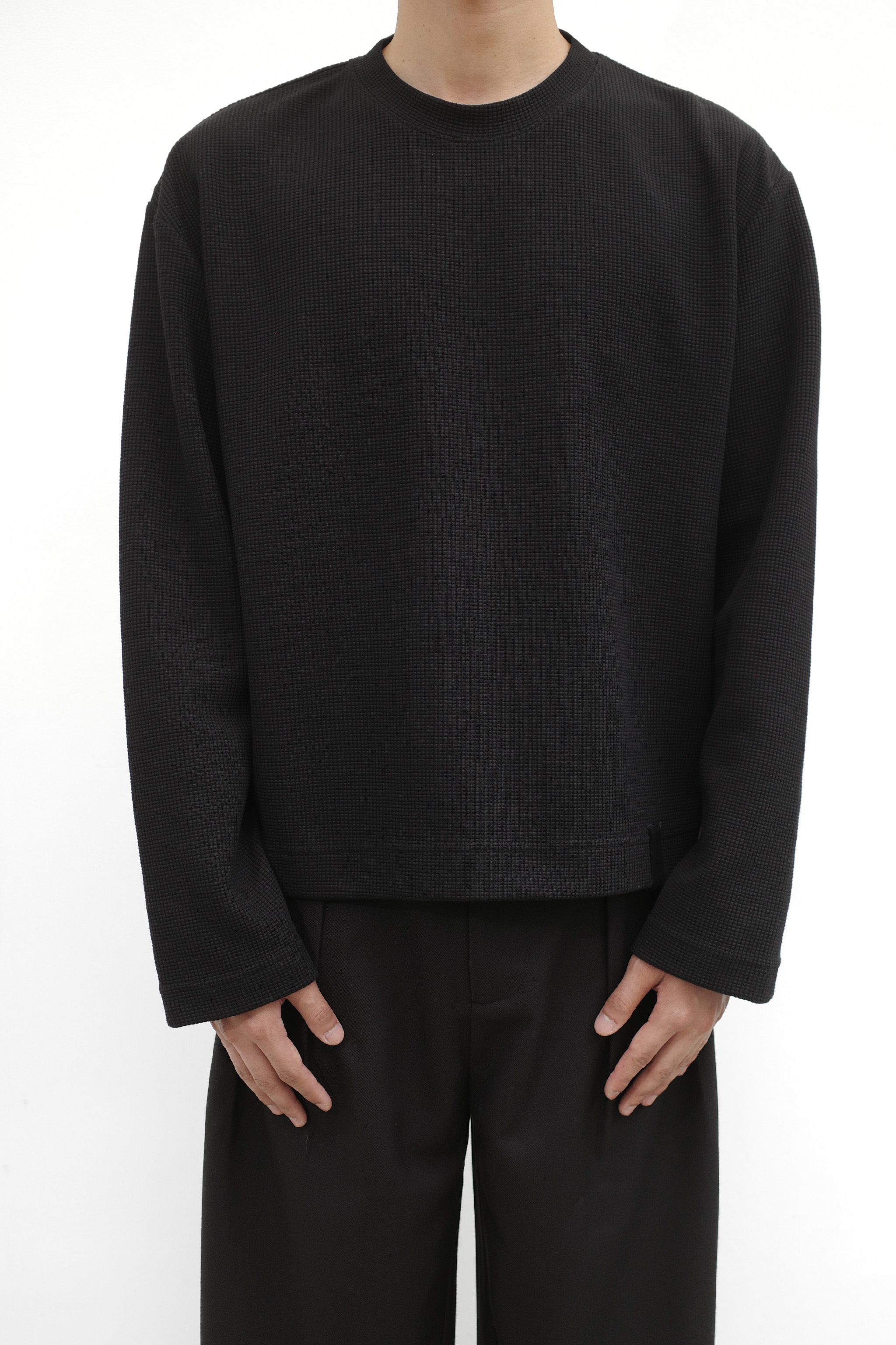 Anonymous Talking｜F25-LS05 – Waffle Long Sleeve Tee (Black)