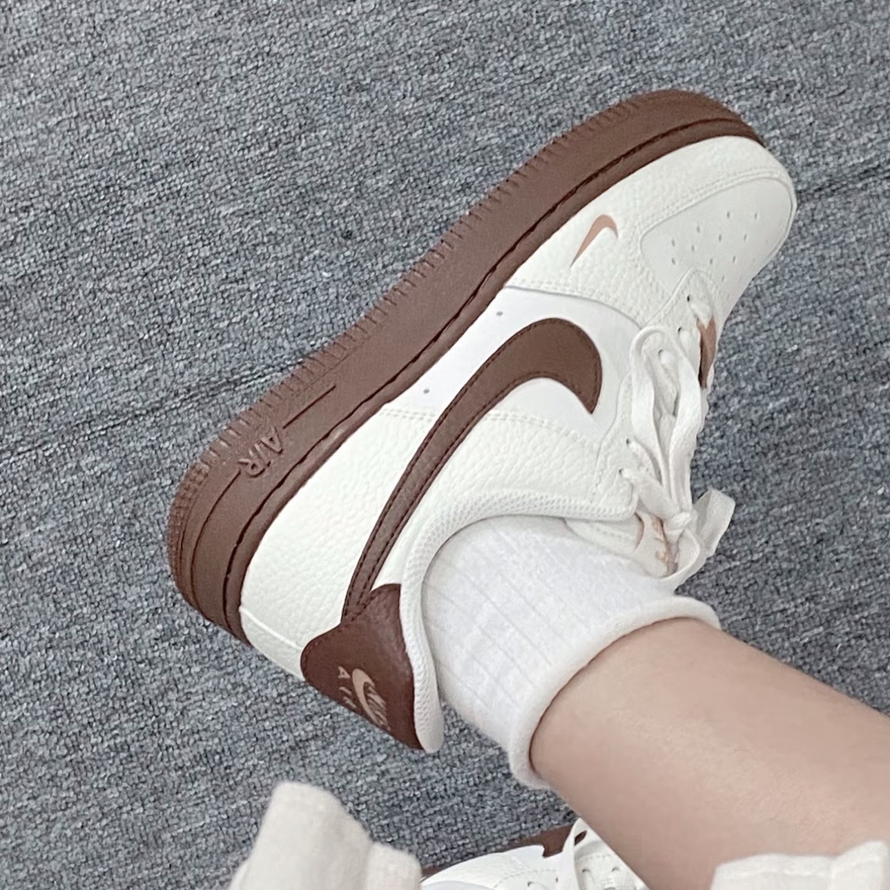 NIKE AIR FORCE 1 復古棕 美拉德 刺繡小勾 女鞋 IM3378-122