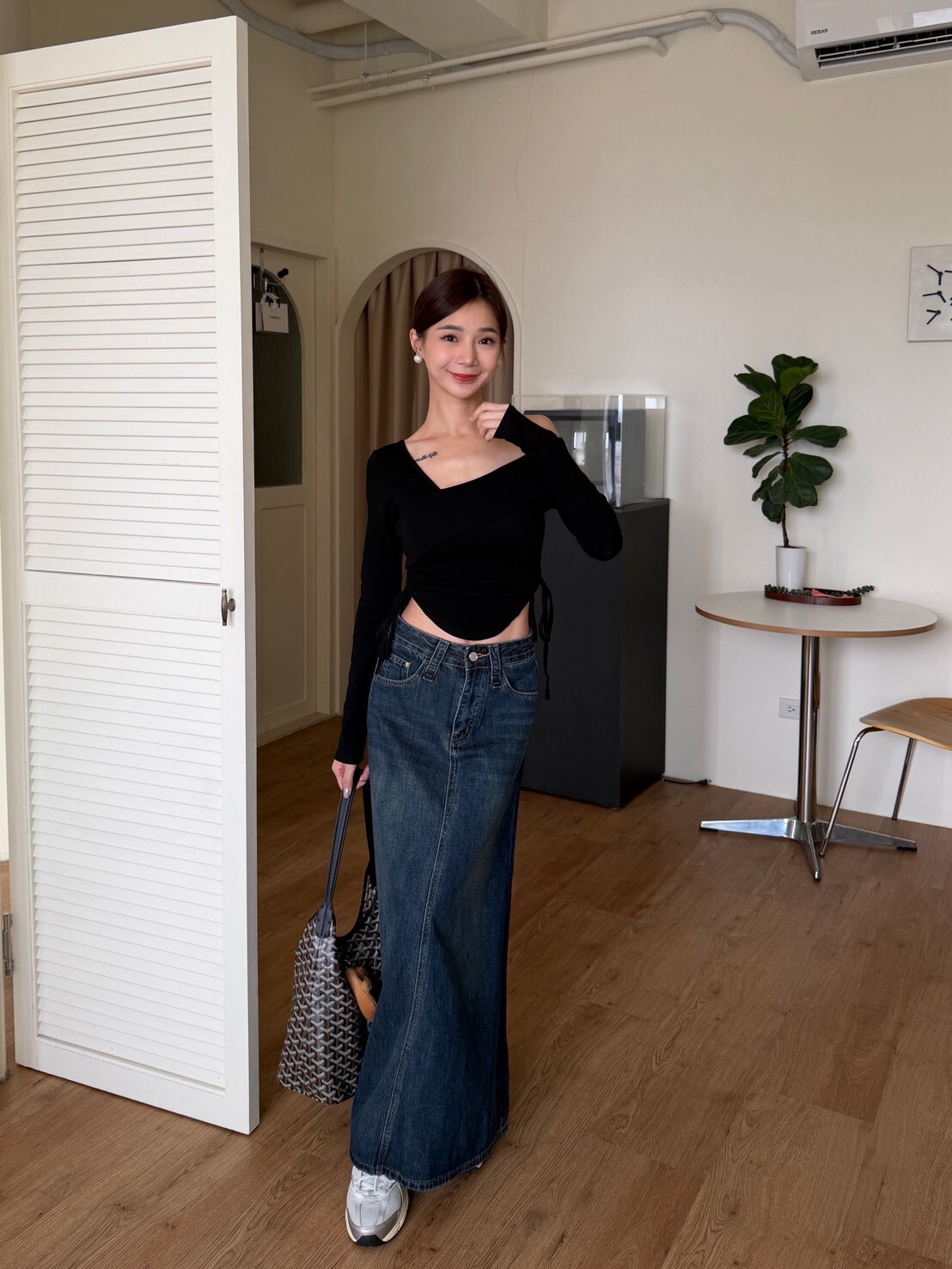 斜肩側綁帶長袖BRATOP