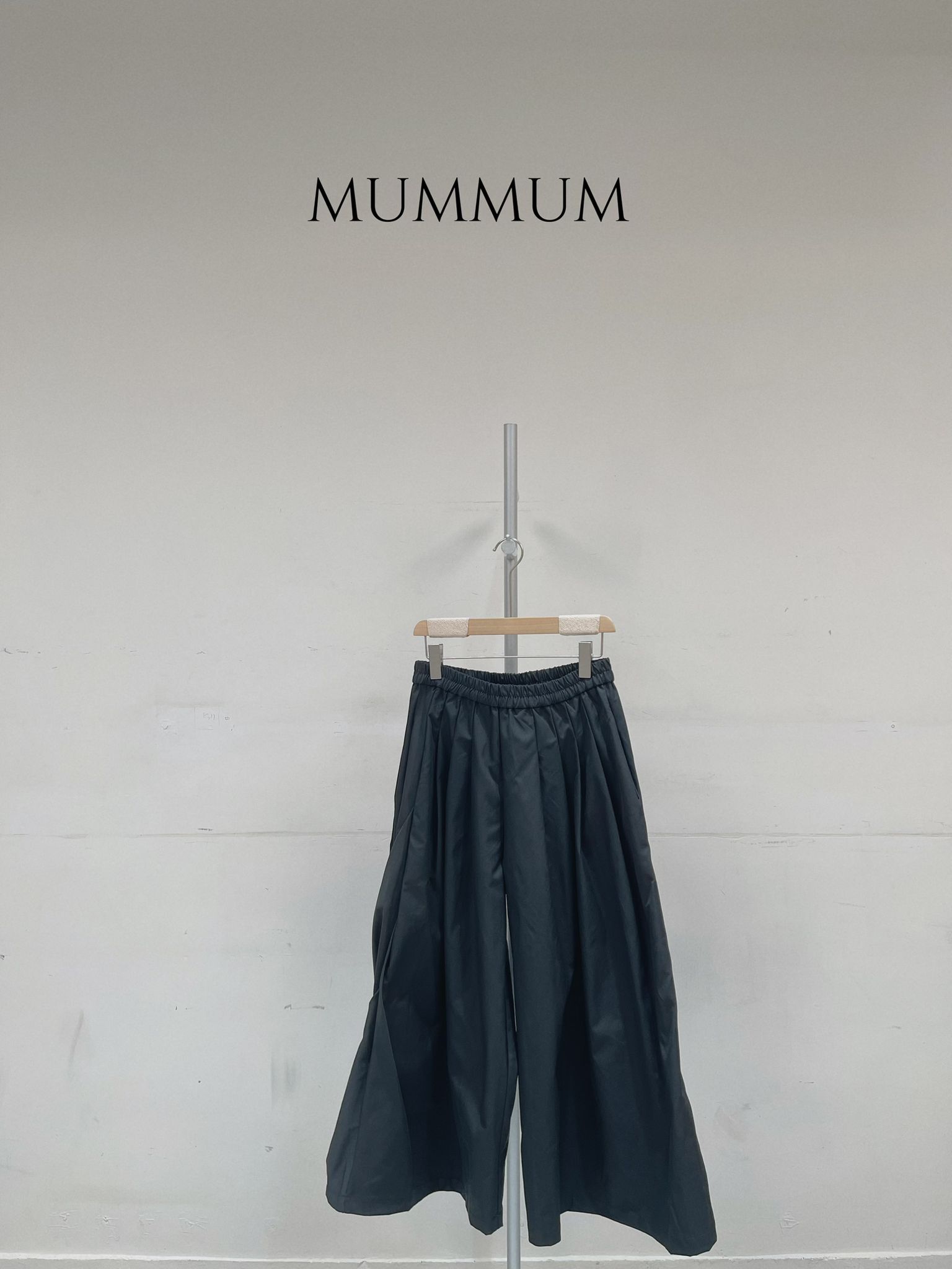 03586a/層層摺疊寬鬆長褲　28-42/50/36