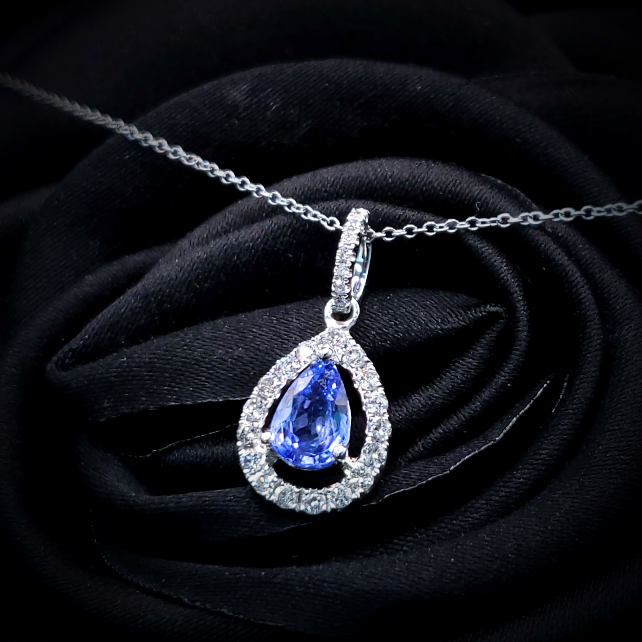 18K White Gold 0.95ct Sapphire and Diamond Pendant