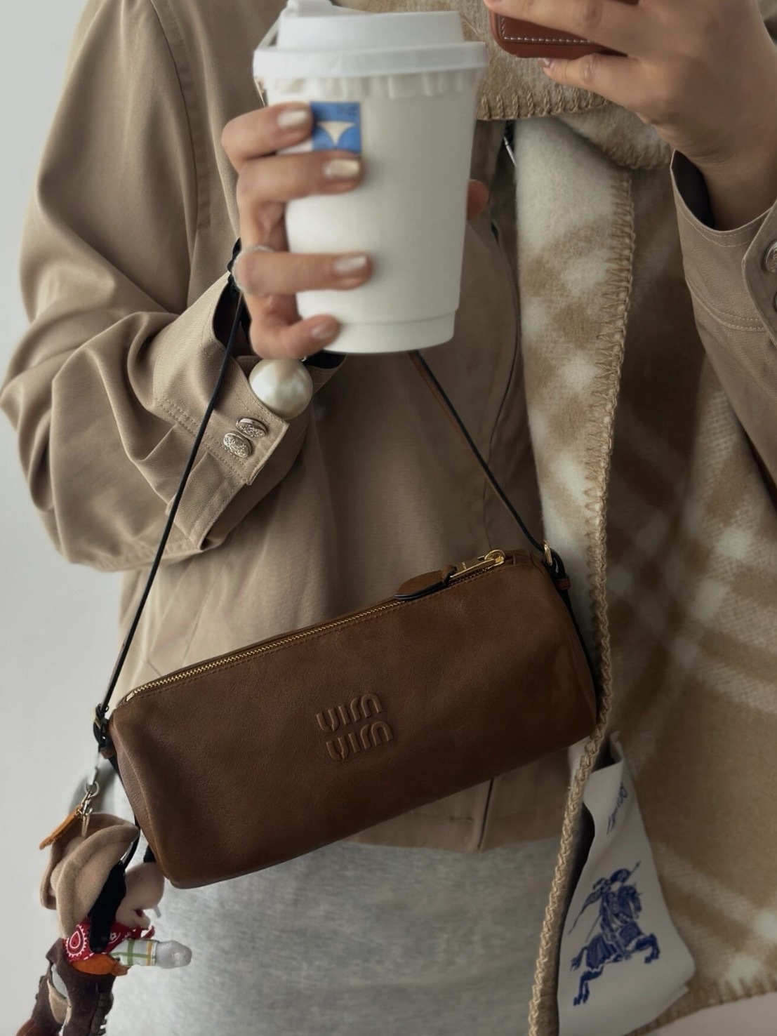 MIU MIU 納帕皮革斜挎包