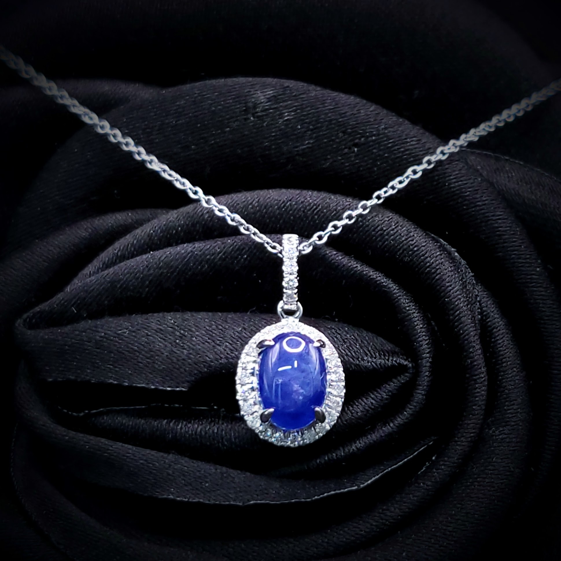 18K White Gold 1.46ct Sapphire and Diamond Pendant