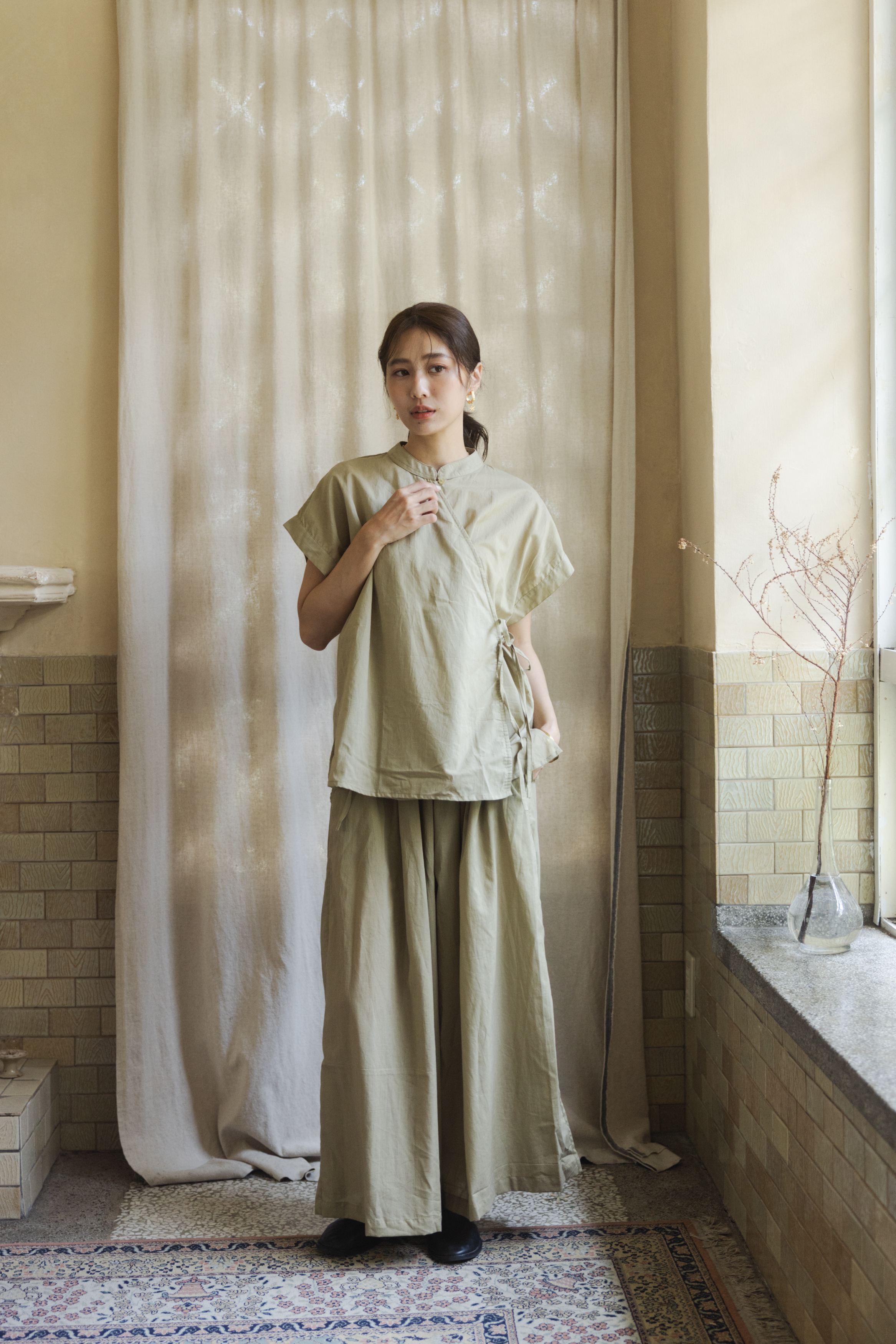 短袖開襟上衣_卡其