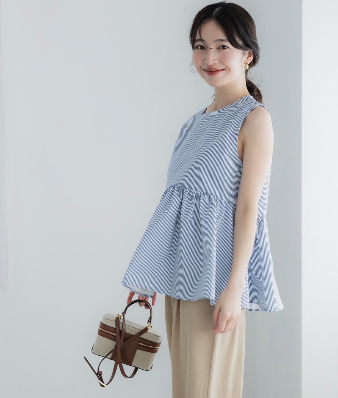 【預購】JN101013 coca 褶皺喇叭無袖上衣