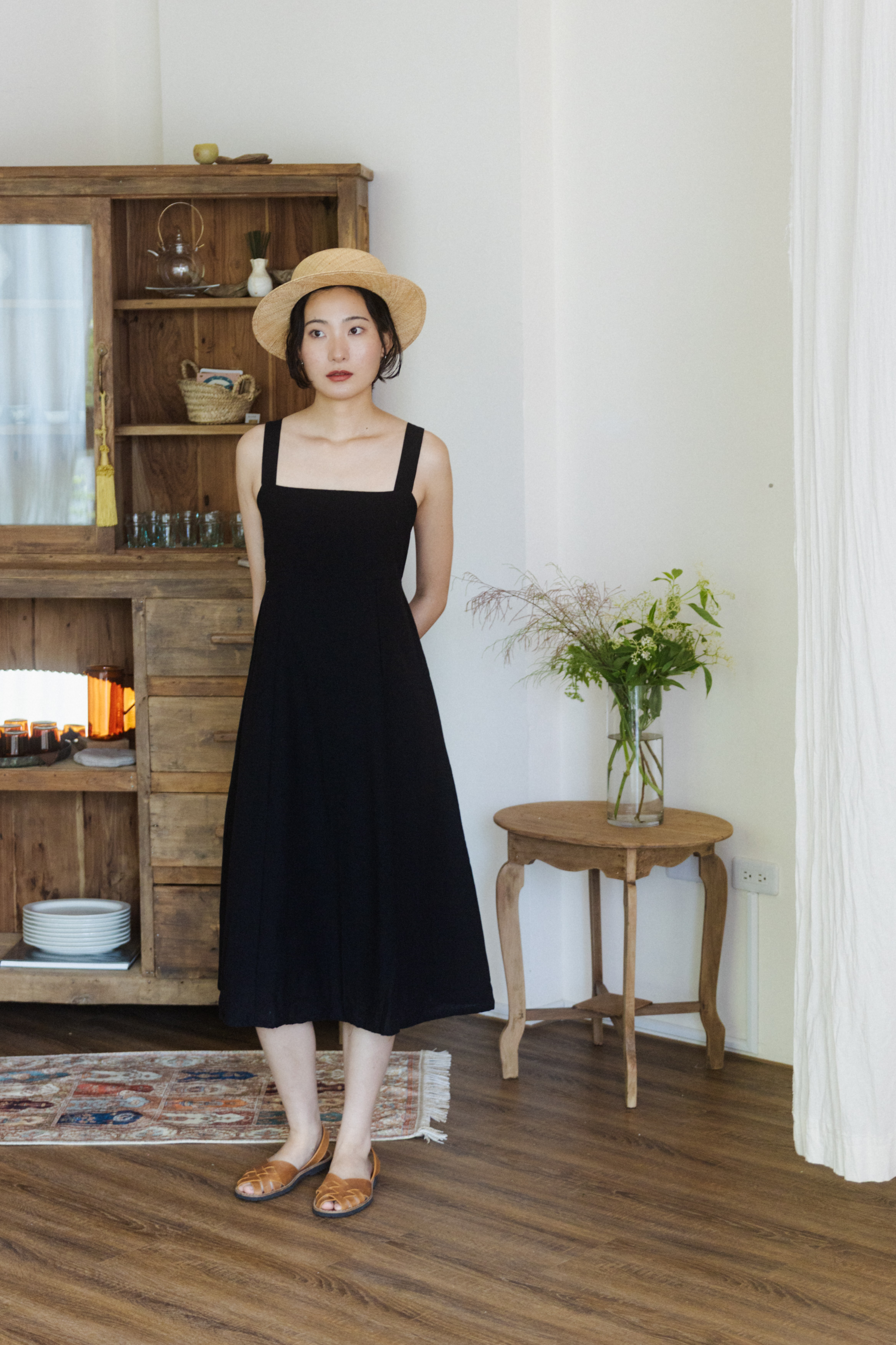 清邁平口後蝴蝶結洋裝_黑