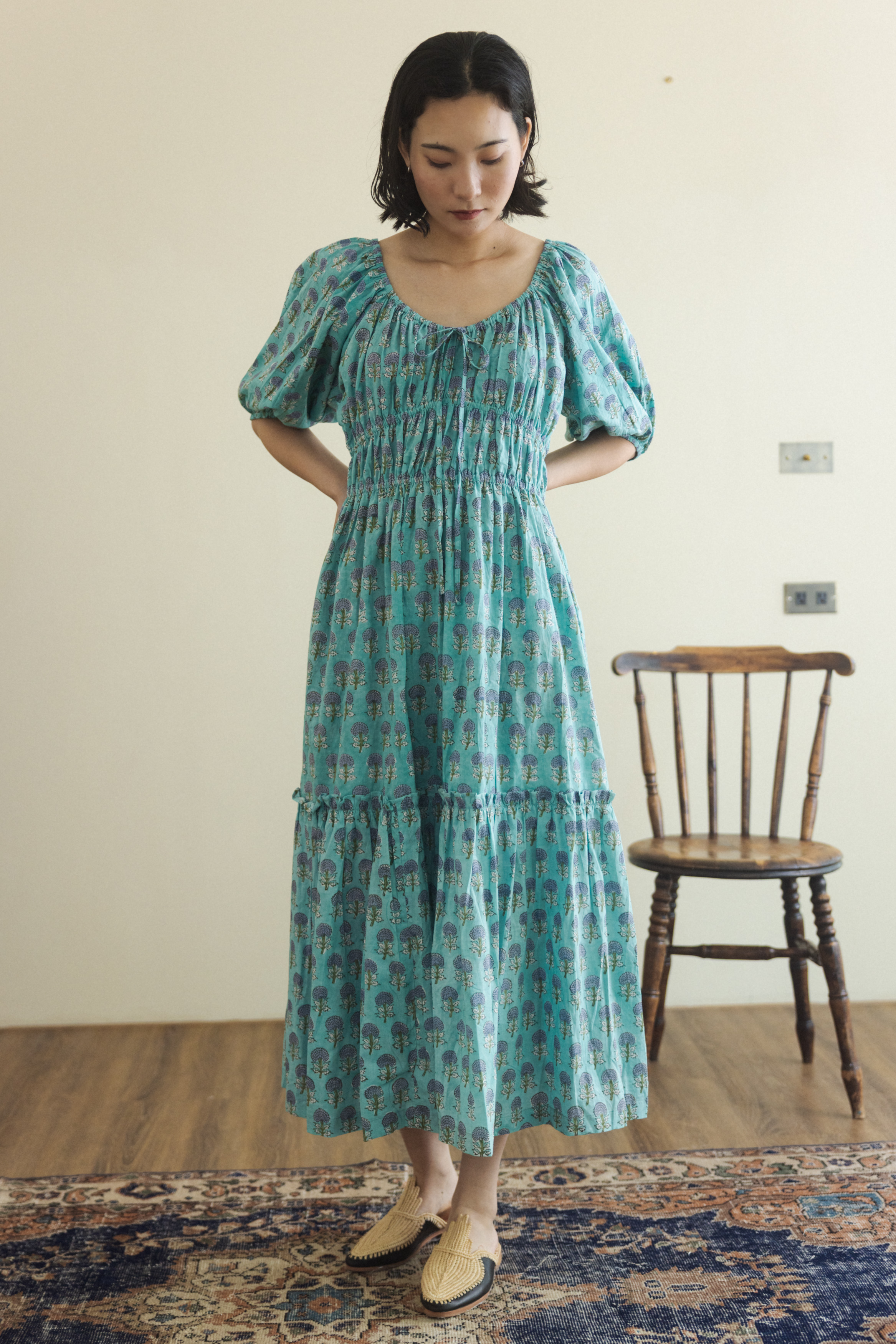 鬆緊帶領口腰身短袖洋裝_湖綠小花