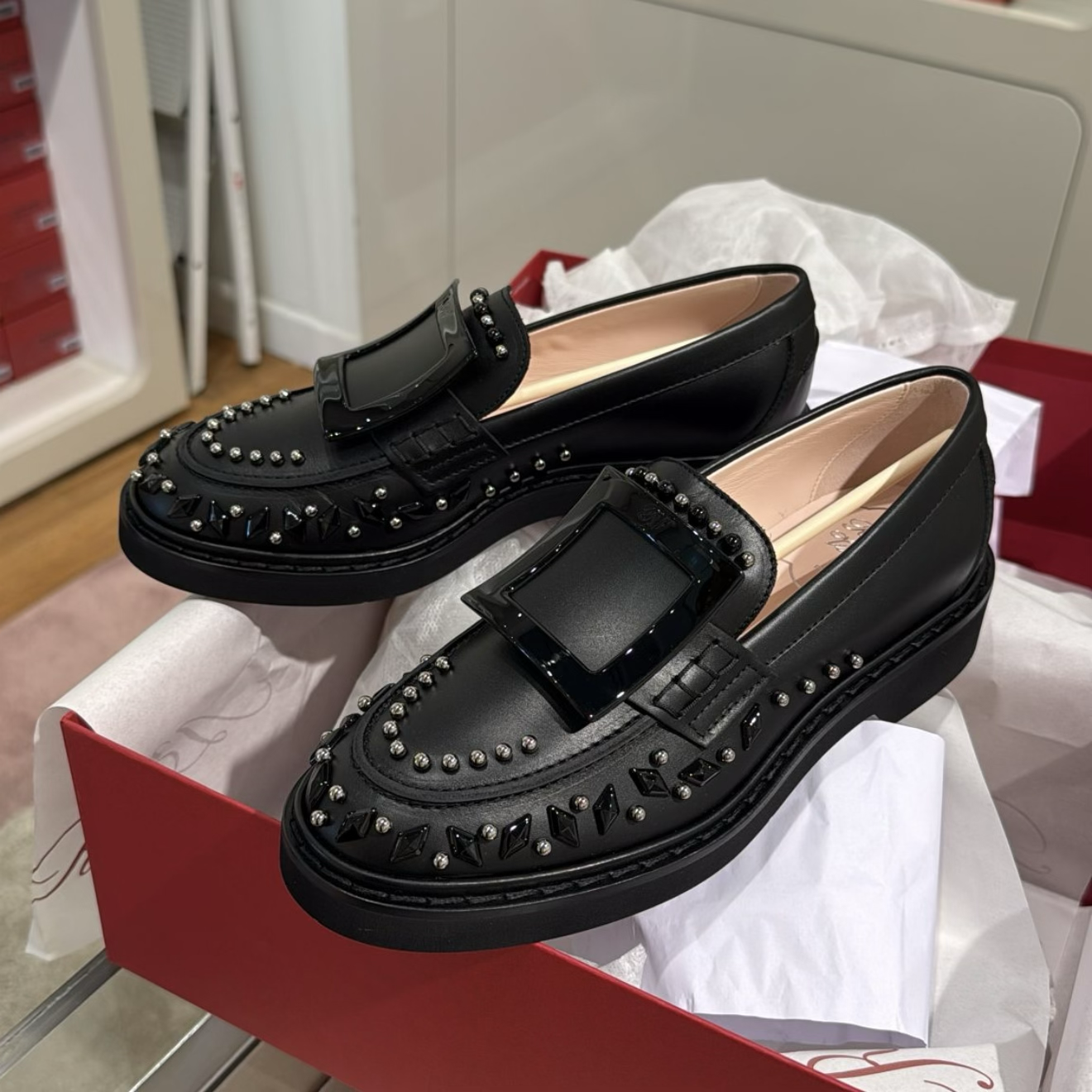 Roger Vivier Viv rangers studs loafers black