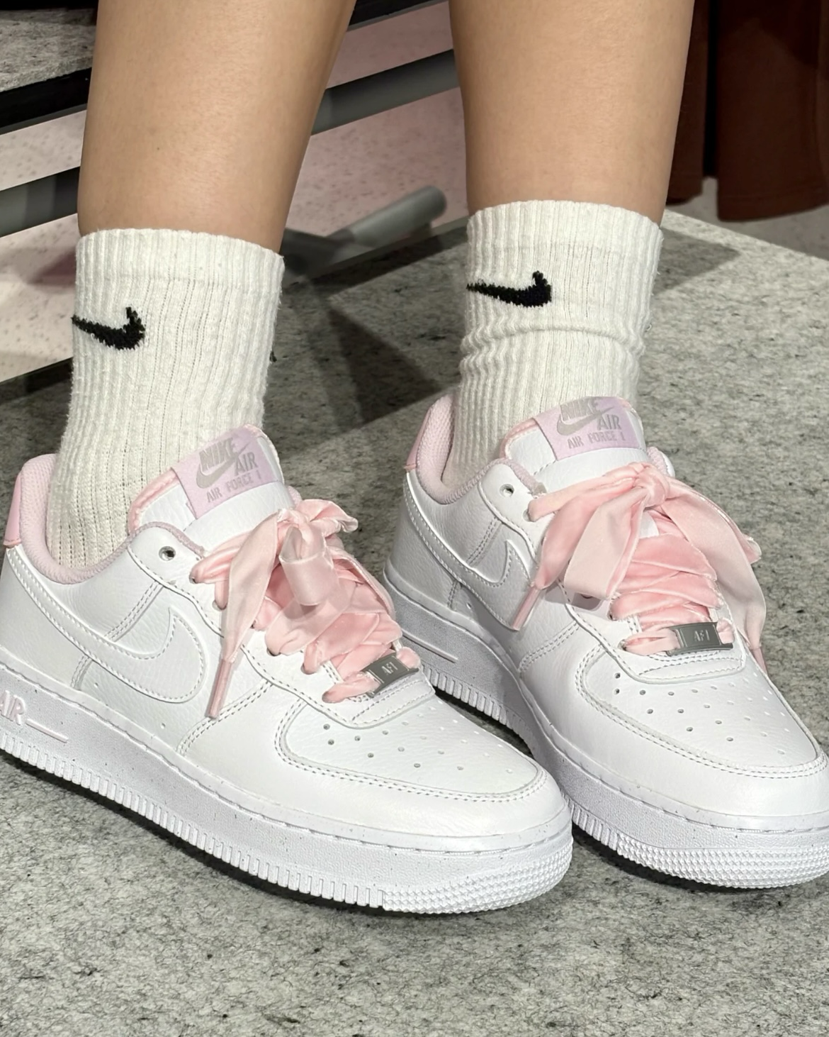 Nike Air Force 1 Low "Vintage Pink Foam" 白粉 天鵝絨 緞帶 鞋帶 復古 低筒休閒鞋