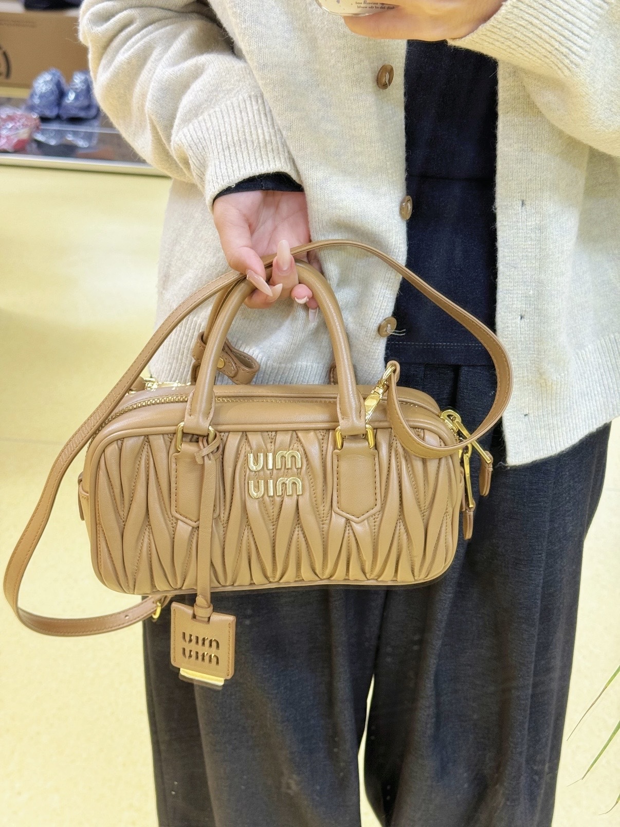 [兩色入] MIU MIU Matelassé 手提包 小號