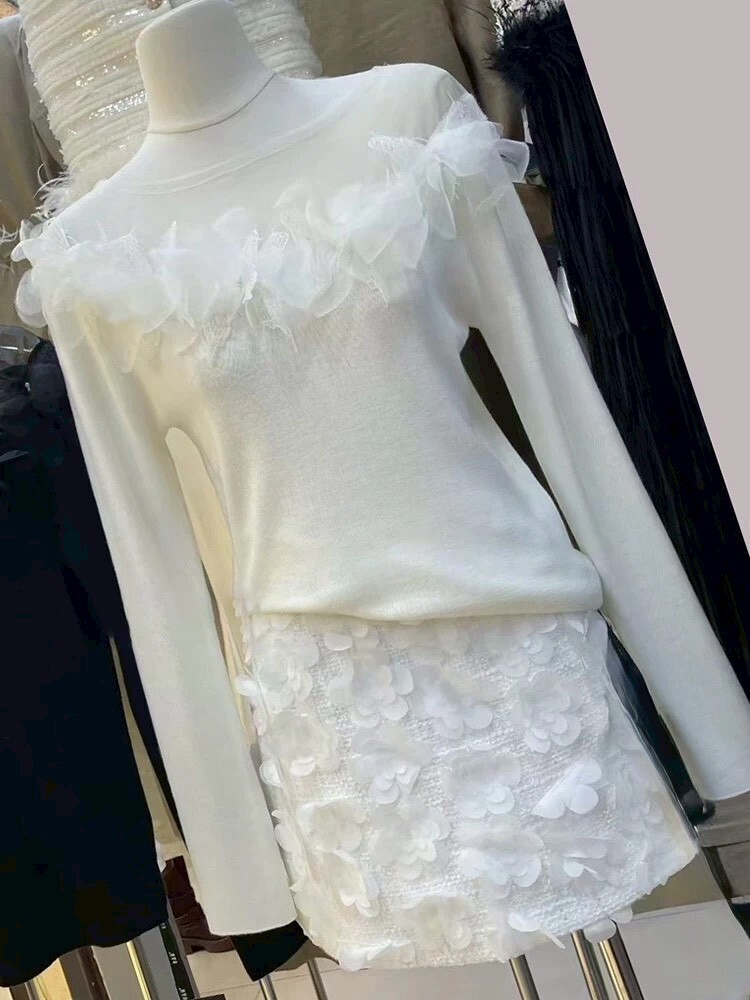 針織拼接領網紗立體花朵上衣