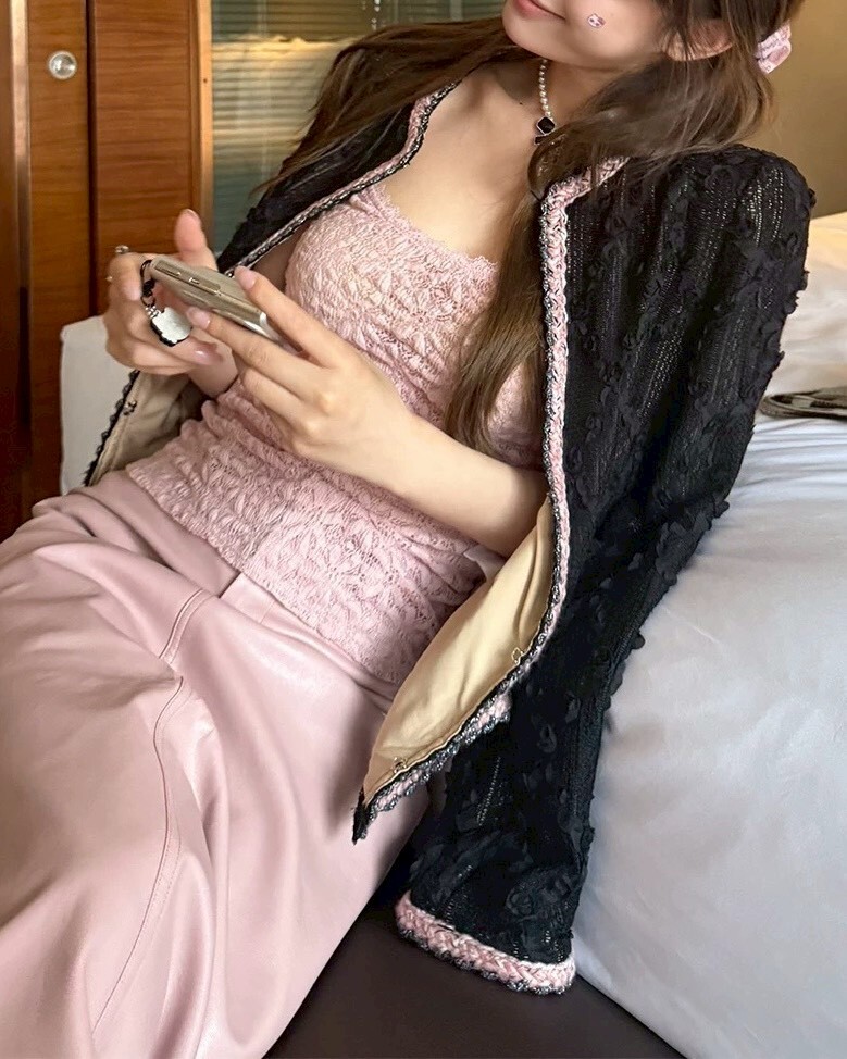 設計師家復古蕾絲鏤空邊條毛線感香風外套