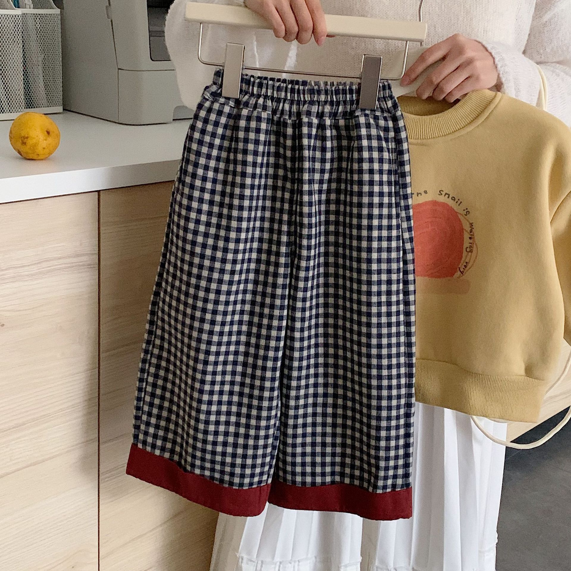 小格子紅邊 括腿加絨長褲