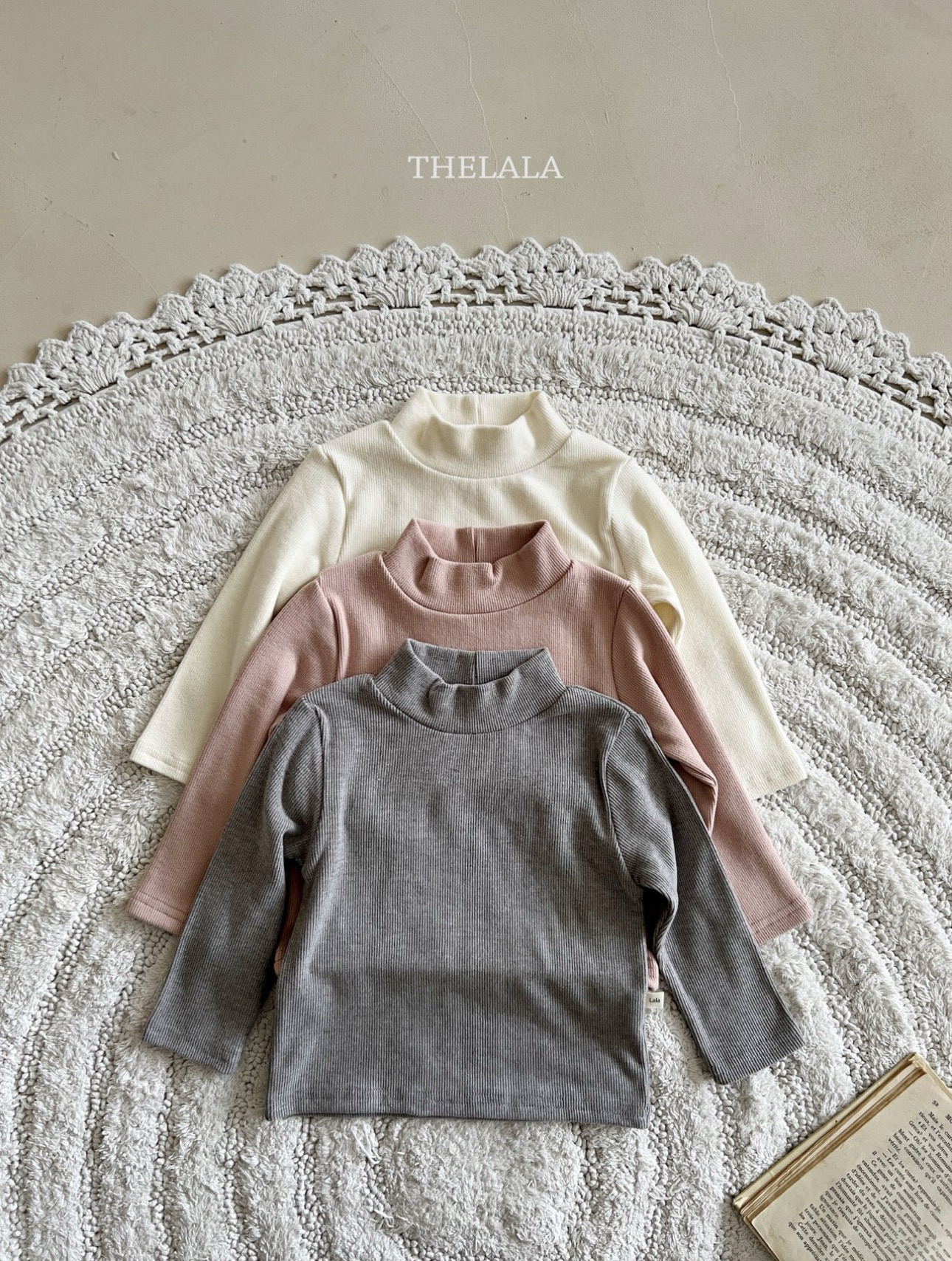 Thelala Three Mock Neck Tee