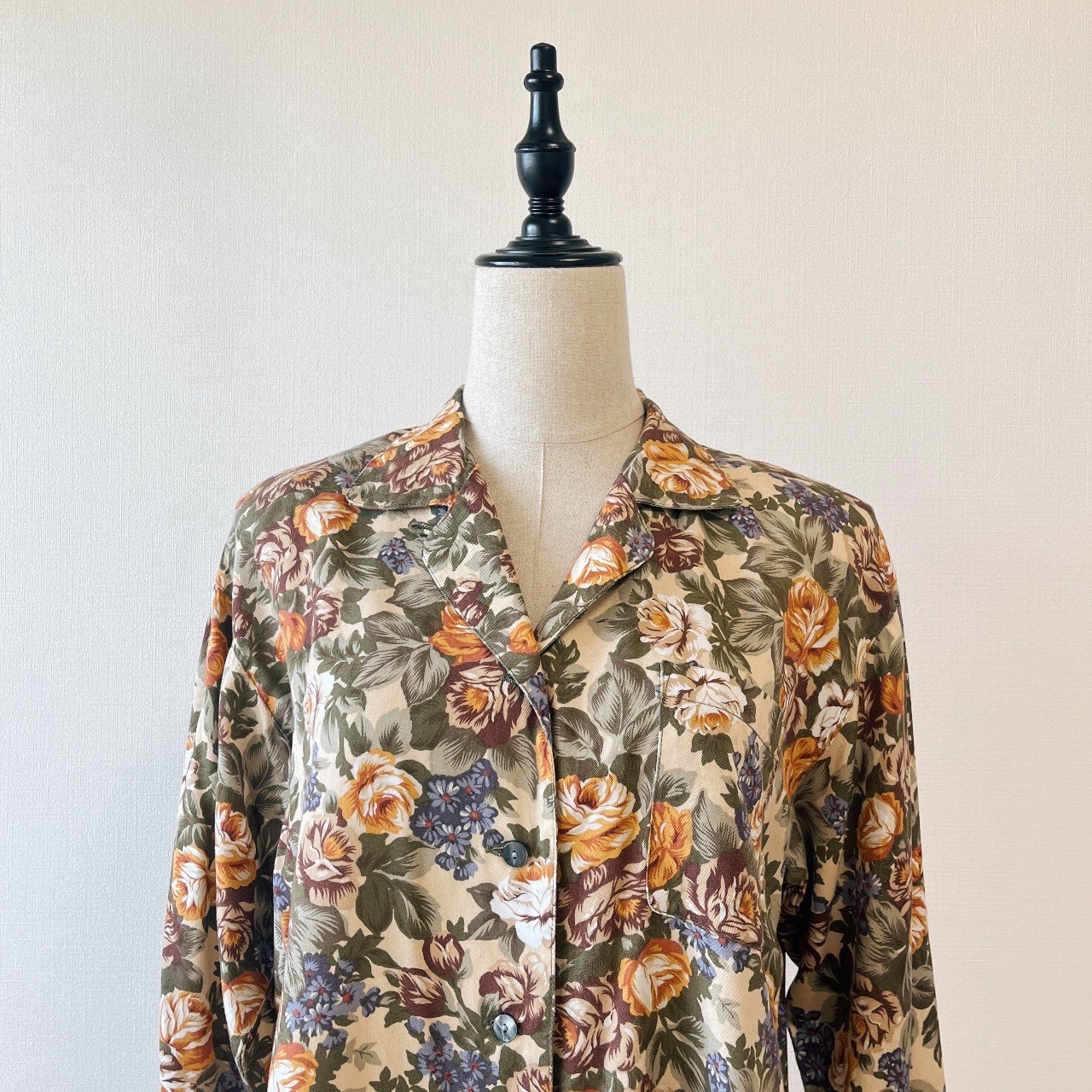 杏色浪漫大花古著長袖上衣