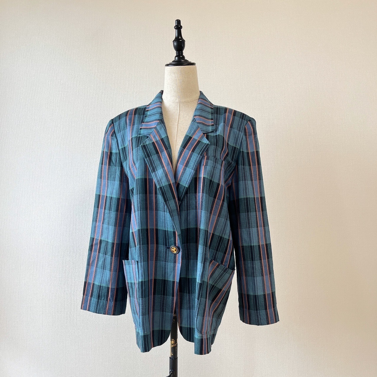 日本製湖水藍色薄身格紋西裝外套