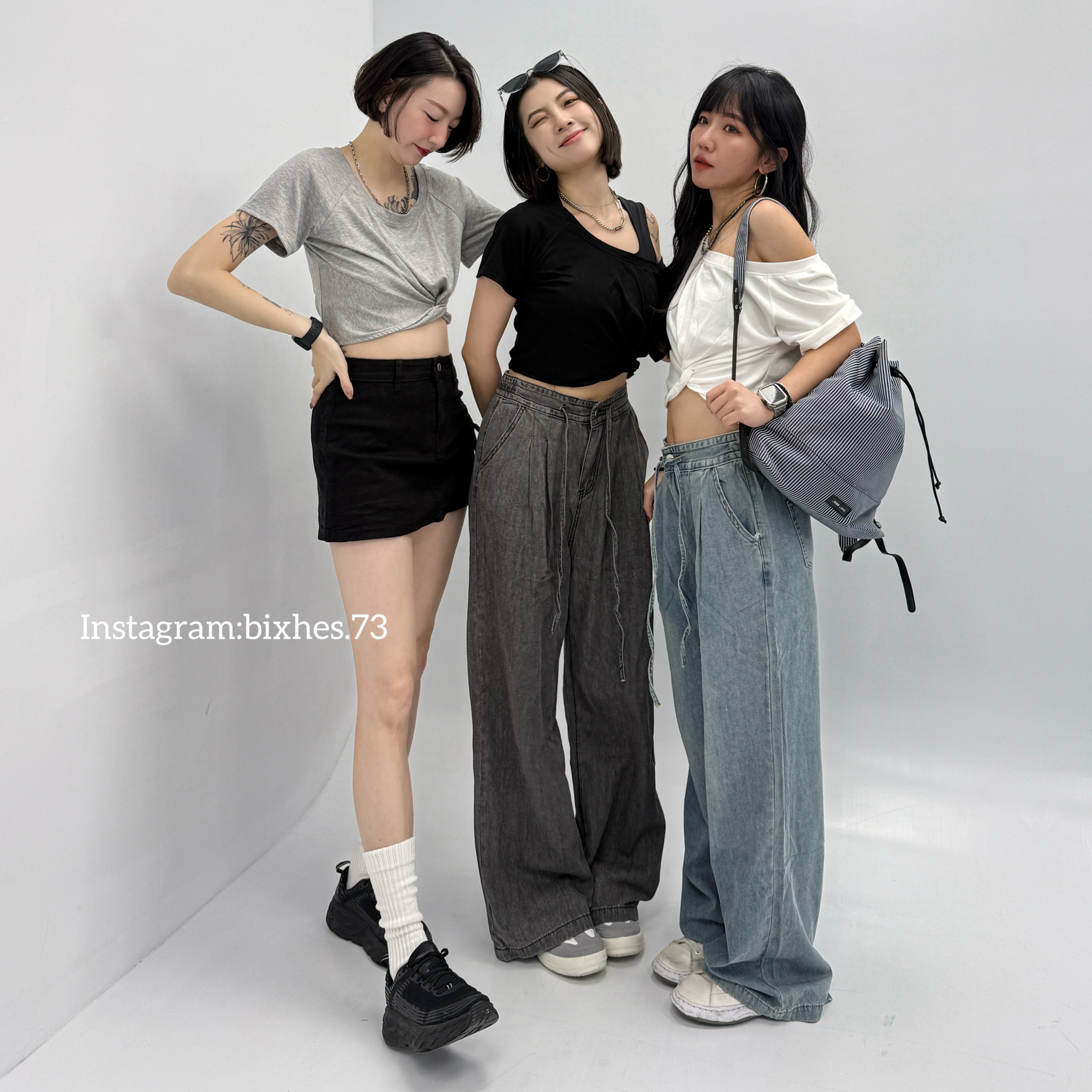 扭結大圓領短版短T(A00051)