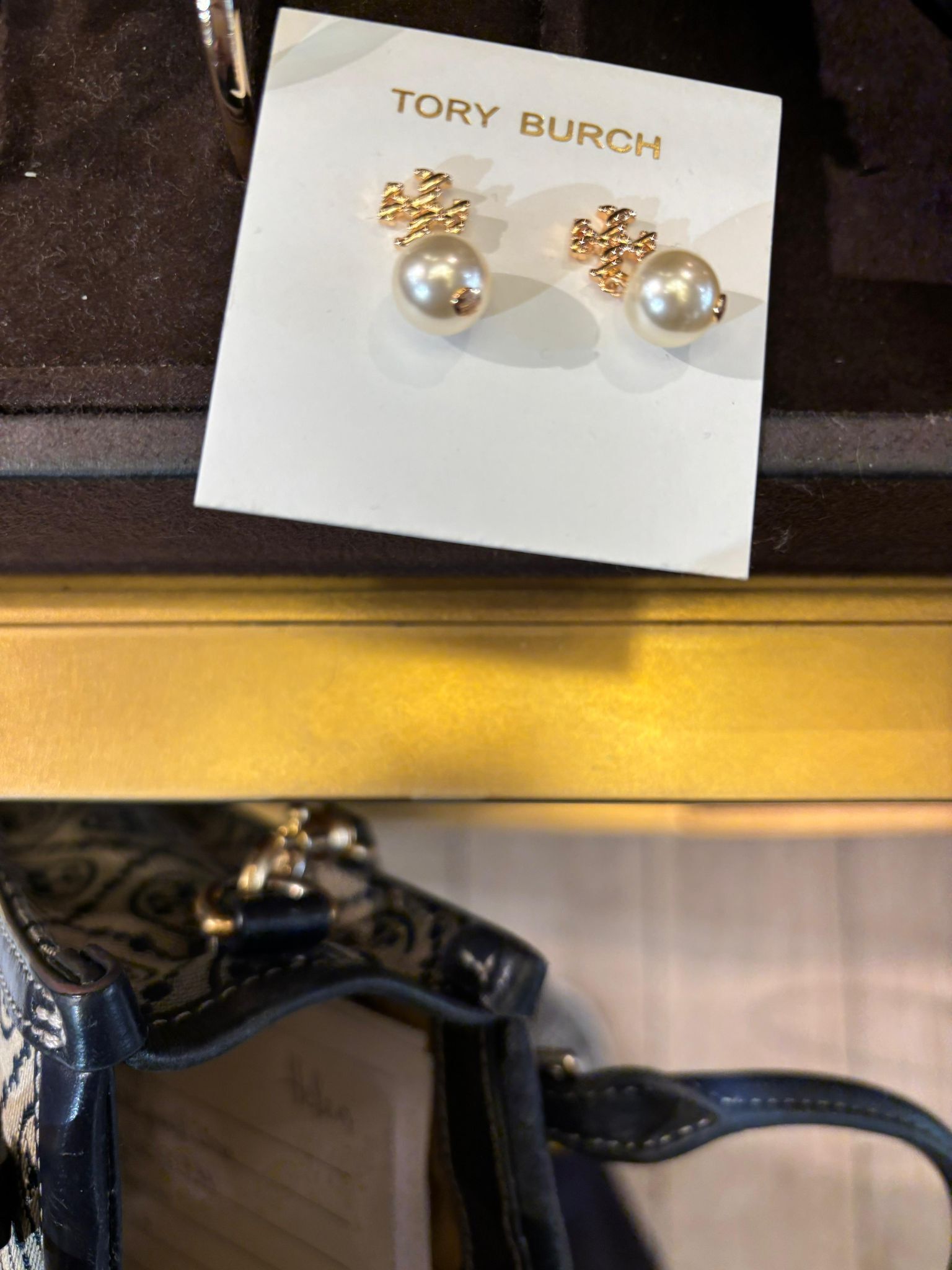 【預購】Q101114 Tory Burch 珍珠金色耳環