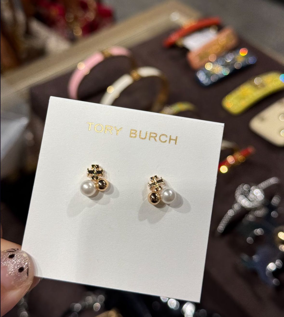 【預購】Q101112 Tory Burch 金色配珍珠耳環