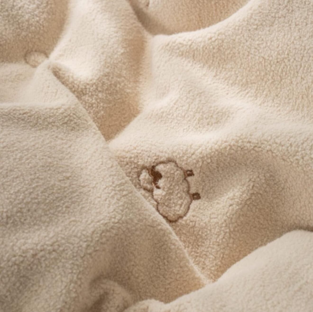 【直播】LL101403 100%短絨毛羊仔圖案冬被