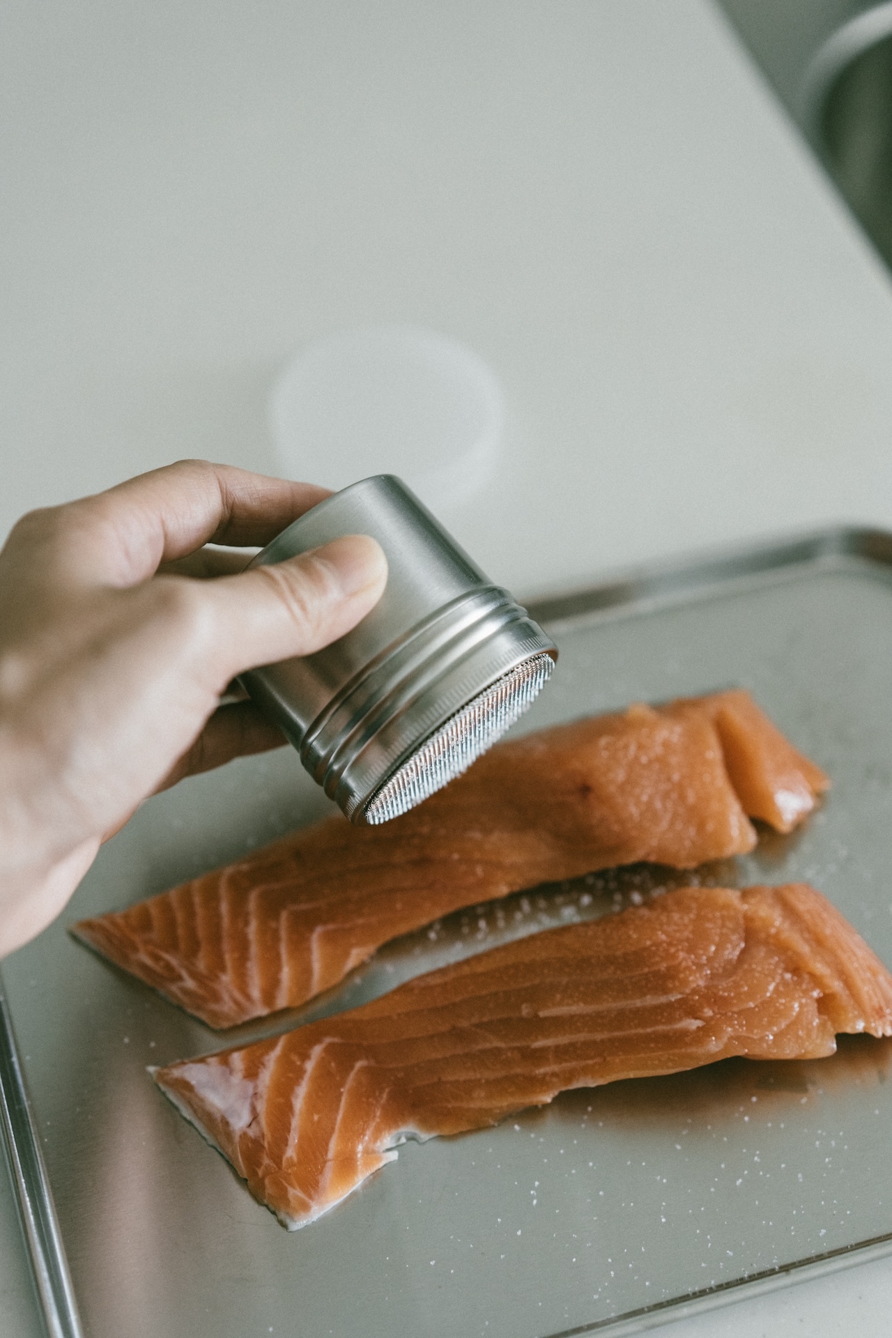 家事問屋日本製304不鏽鋼附蓋灑粉撒鹽罐