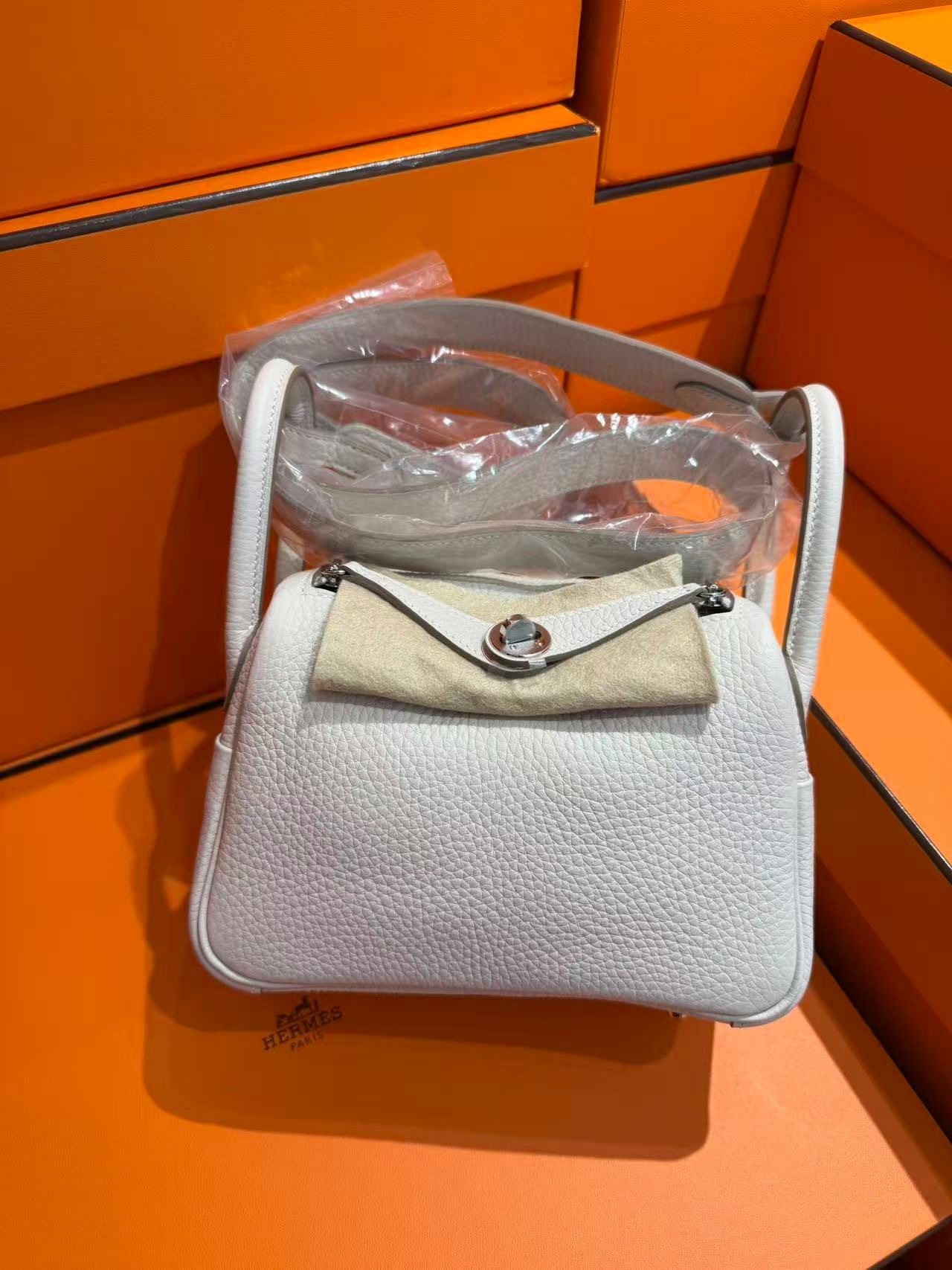 Lindy mini II 10 craie ck tc K （二代：肩帶長92cm)