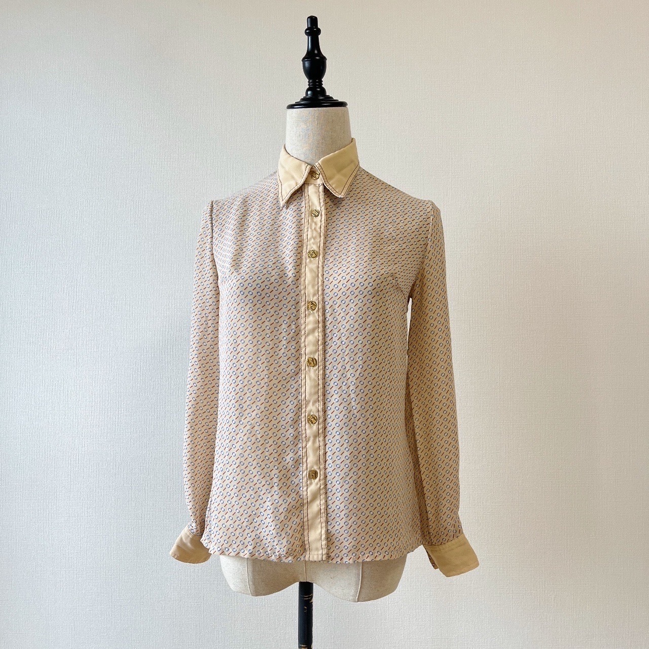 奶油色串珠古著上衣