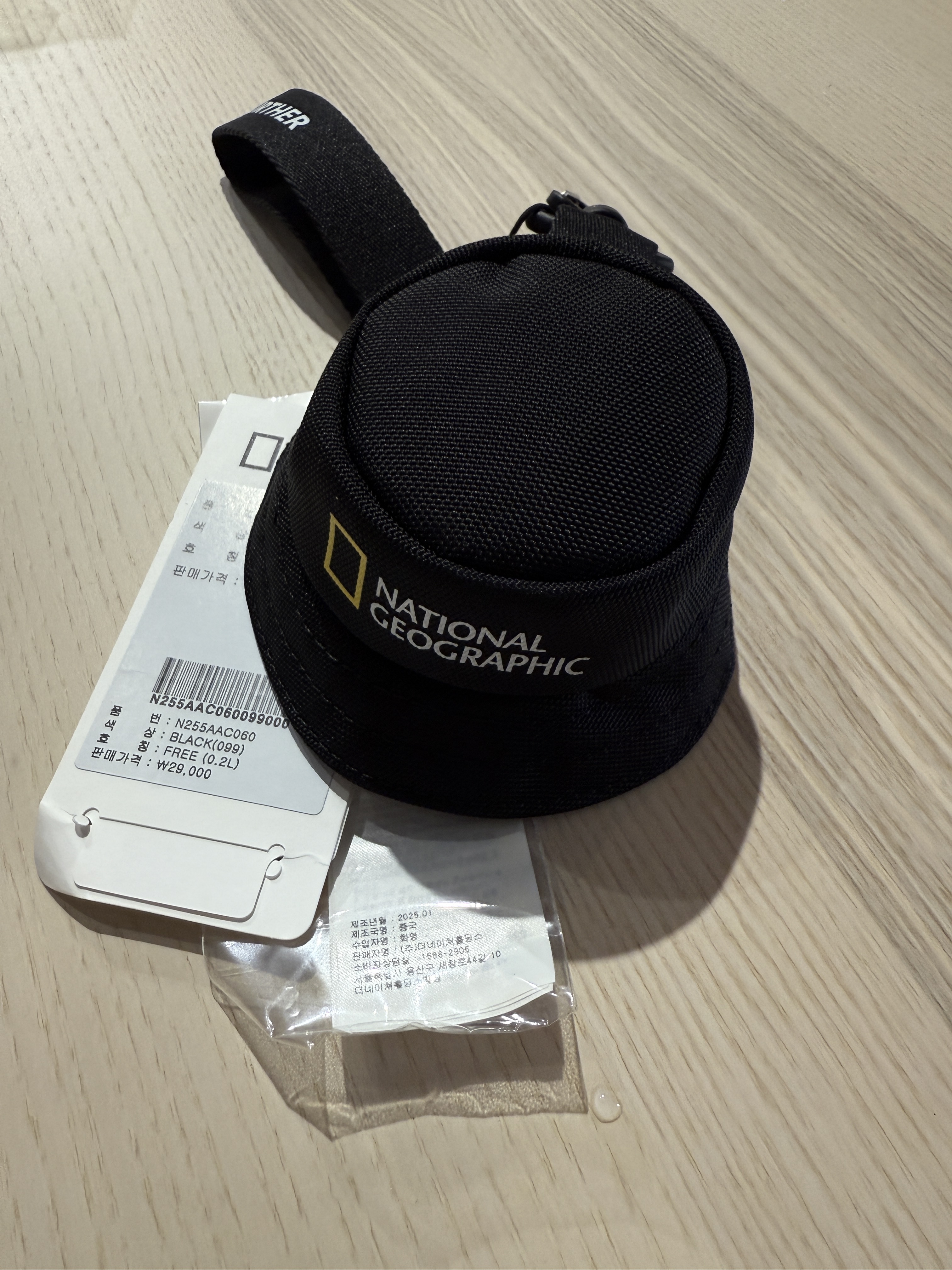 🧢 National Geographic 國家地理 漁夫帽造型吊飾零錢包｜黑色款