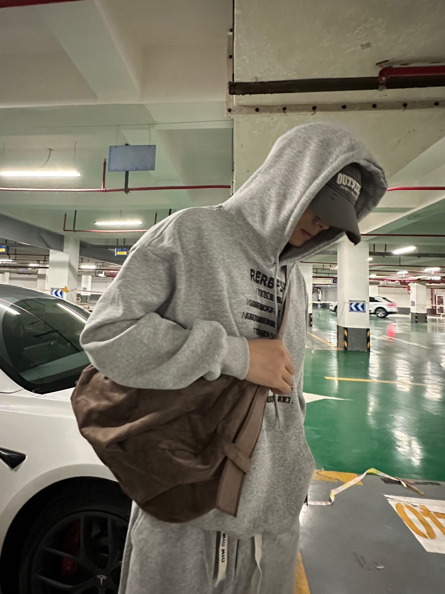 代購-小眾品牌 美拉德 餃子大包 廢土風 麂皮絨 斜背包 咖啡色